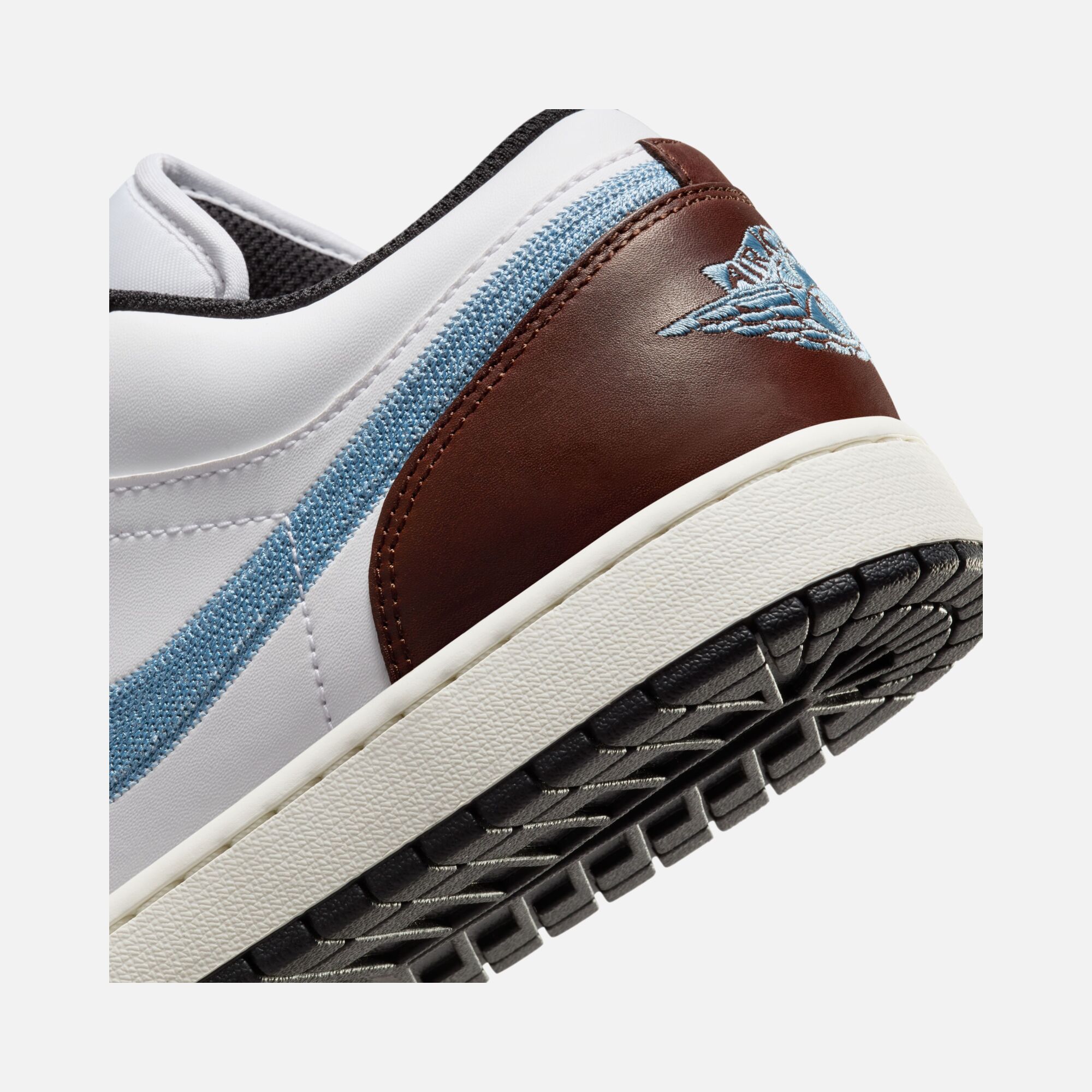 Nike Air Jordan 1 Low SE ''Embroidered Swoosh & Brand'' Erkek Spor Ayakkabı