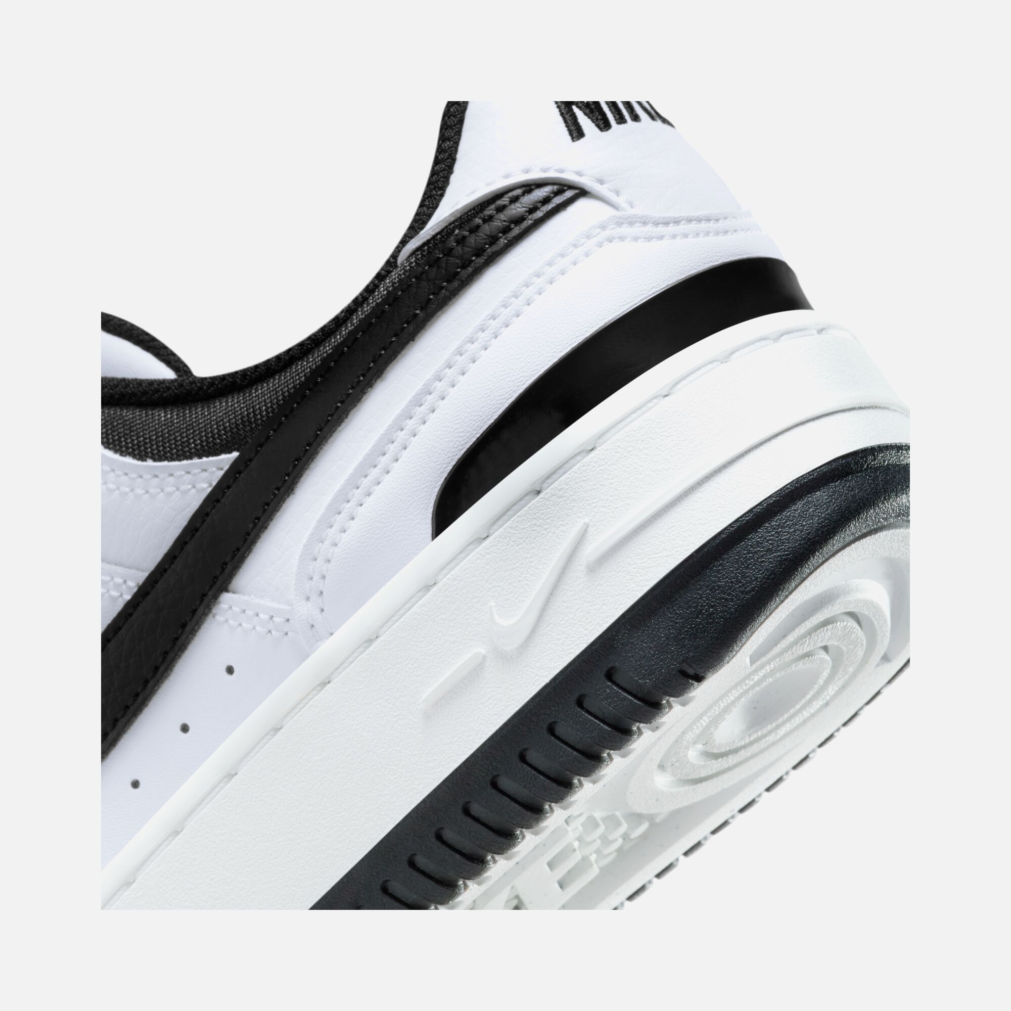 Nike Gamma Force Kadın Spor Ayakkabı