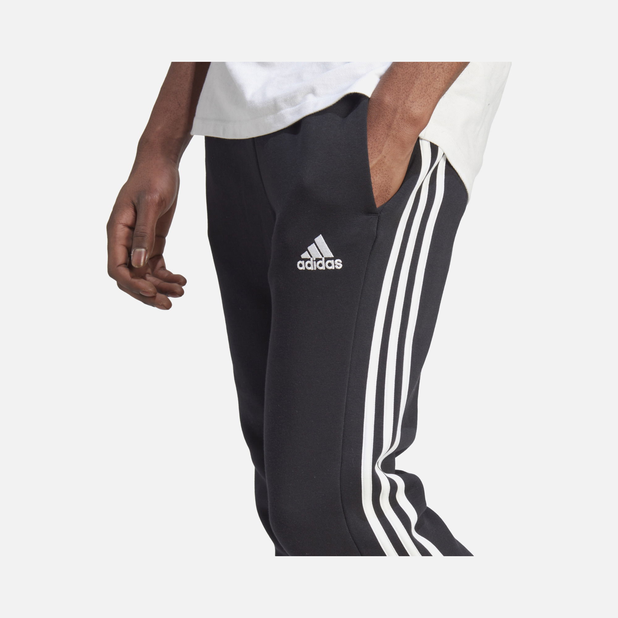 adidas Sportswear FW23 Essentials Fleece 3-Stripes Tapered Cuff Erkek Eşofman Altı