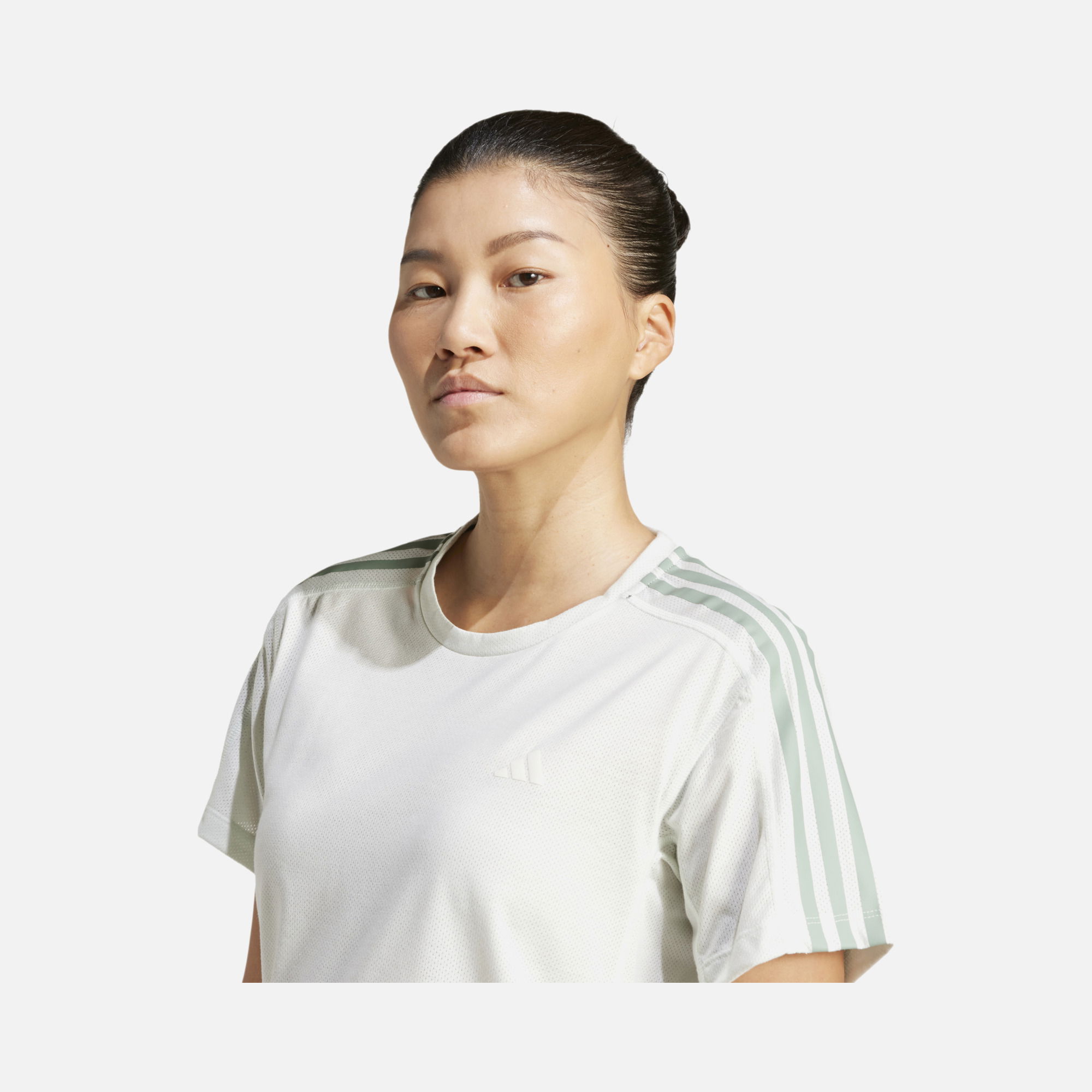 adidas AEROREADY Own the Run 3-Stripes Running Short-Sleeve Kadın Tişört