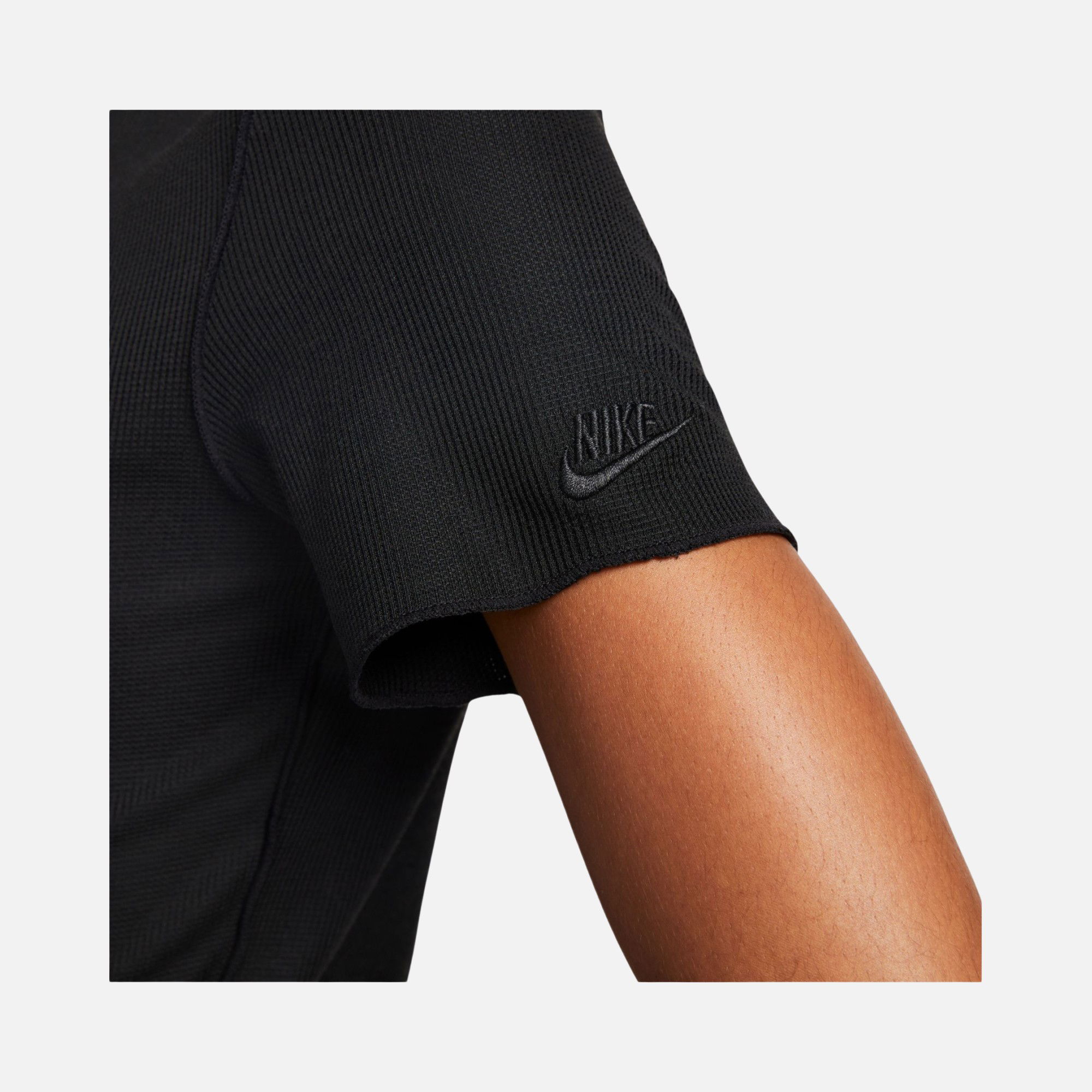 Nike Sportswear Dri-Fit ADV Tech Pack Short-Sleeve Kadın Tişört