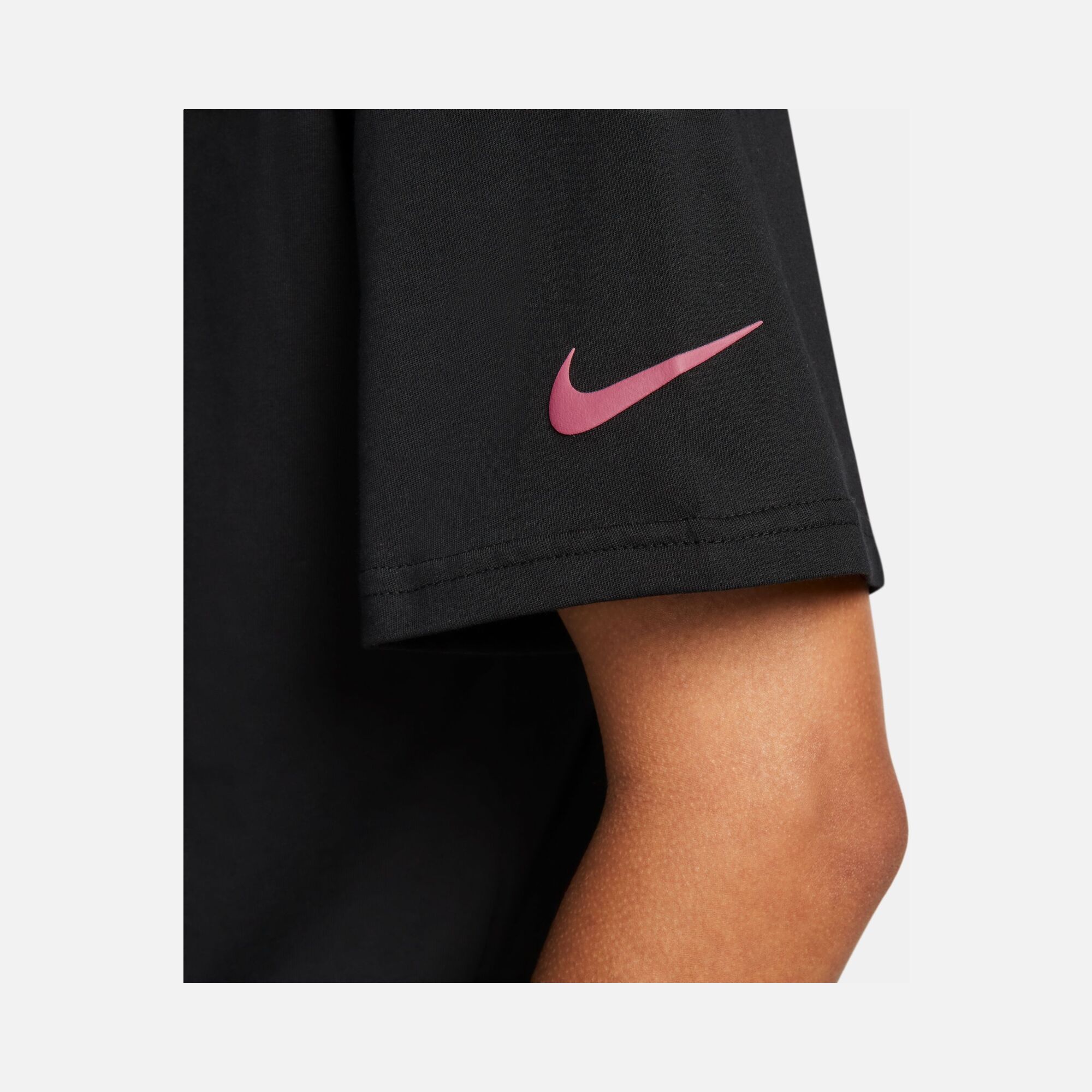 Nike Sportswear x Megan Rapinoe Short-Sleeve Erkek Tişört