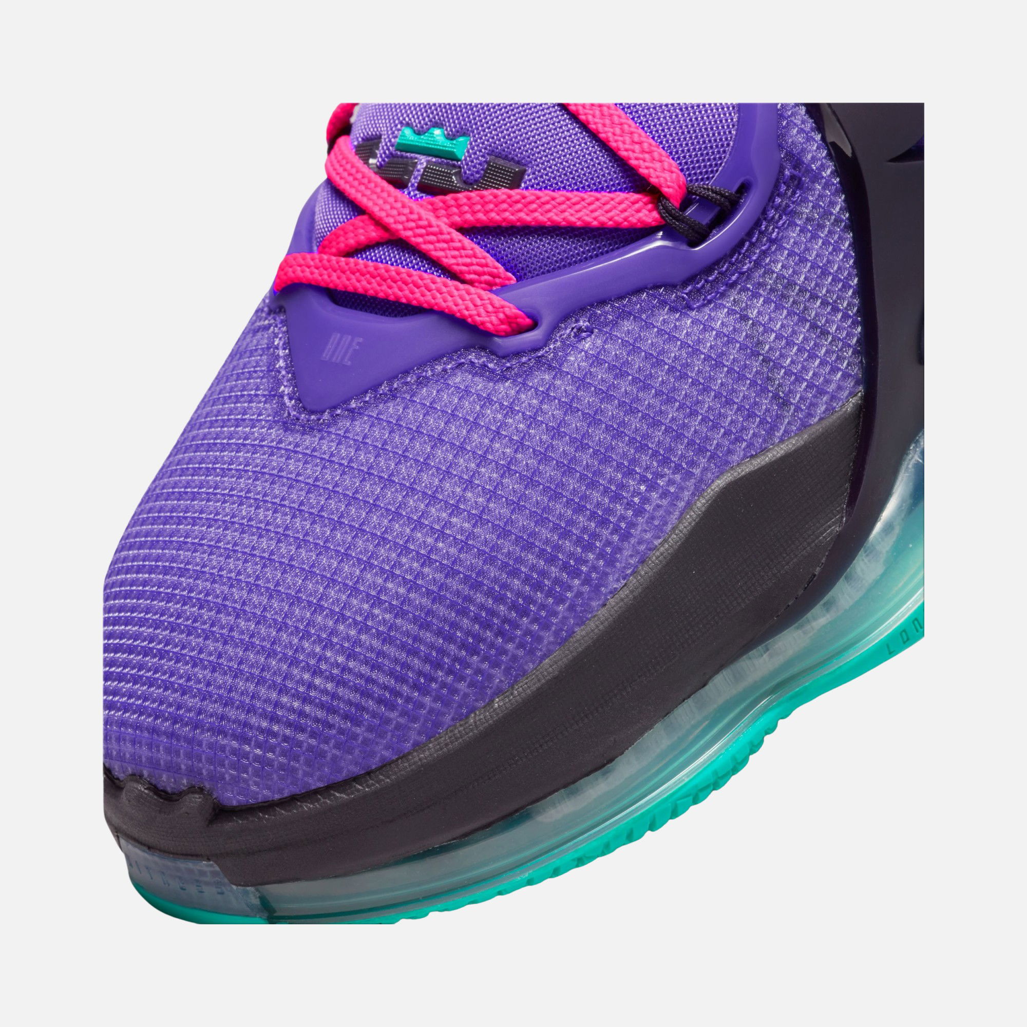 Nike LeBron James XIX CO Erkek Basketbol Ayakkabısı