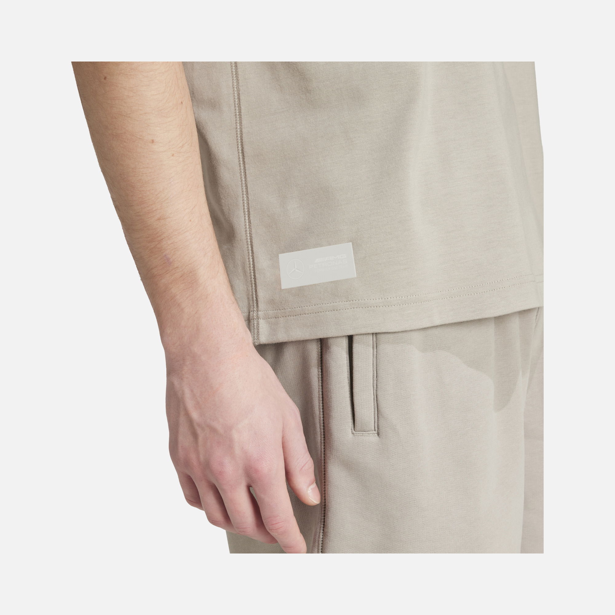 adidas Mercedes-AMG Petronas F1 Team Graphic Loose Fit Racing Fans Short-Sleeve Erkek Tişört