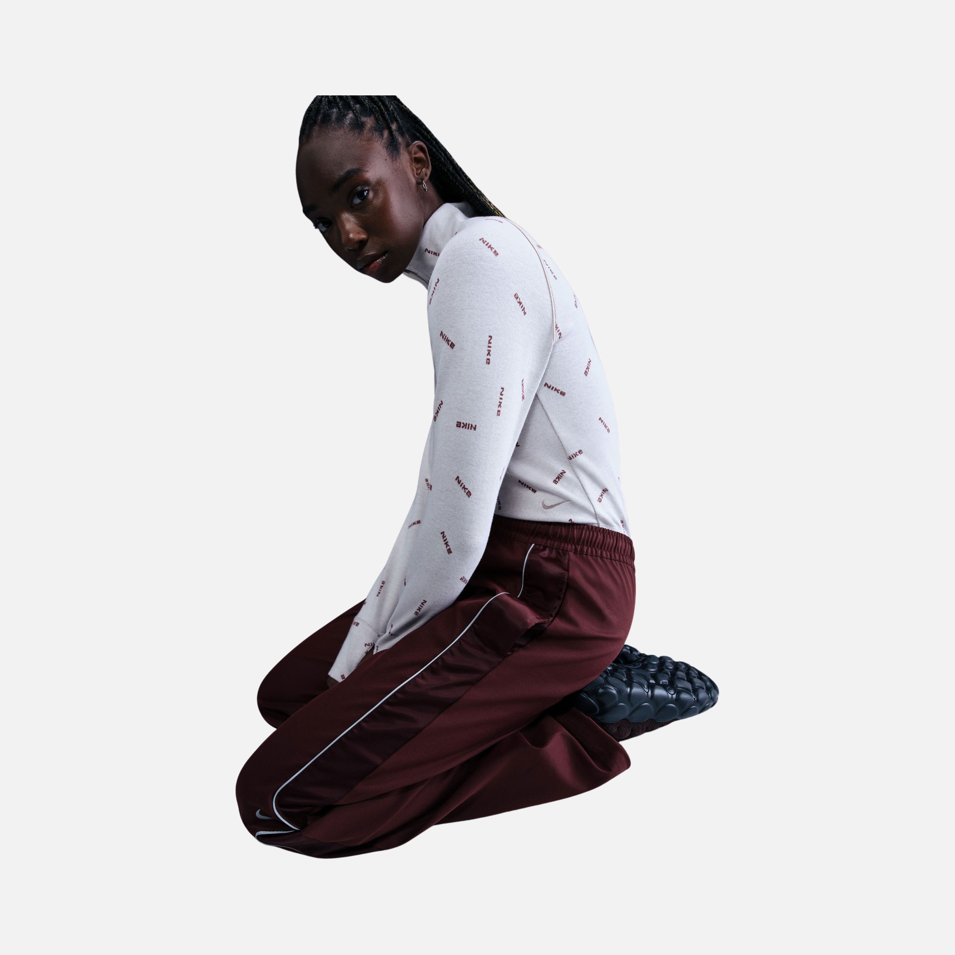 Nike Sportswear Gel Woven High Waisted Kadın Eşofman Altı