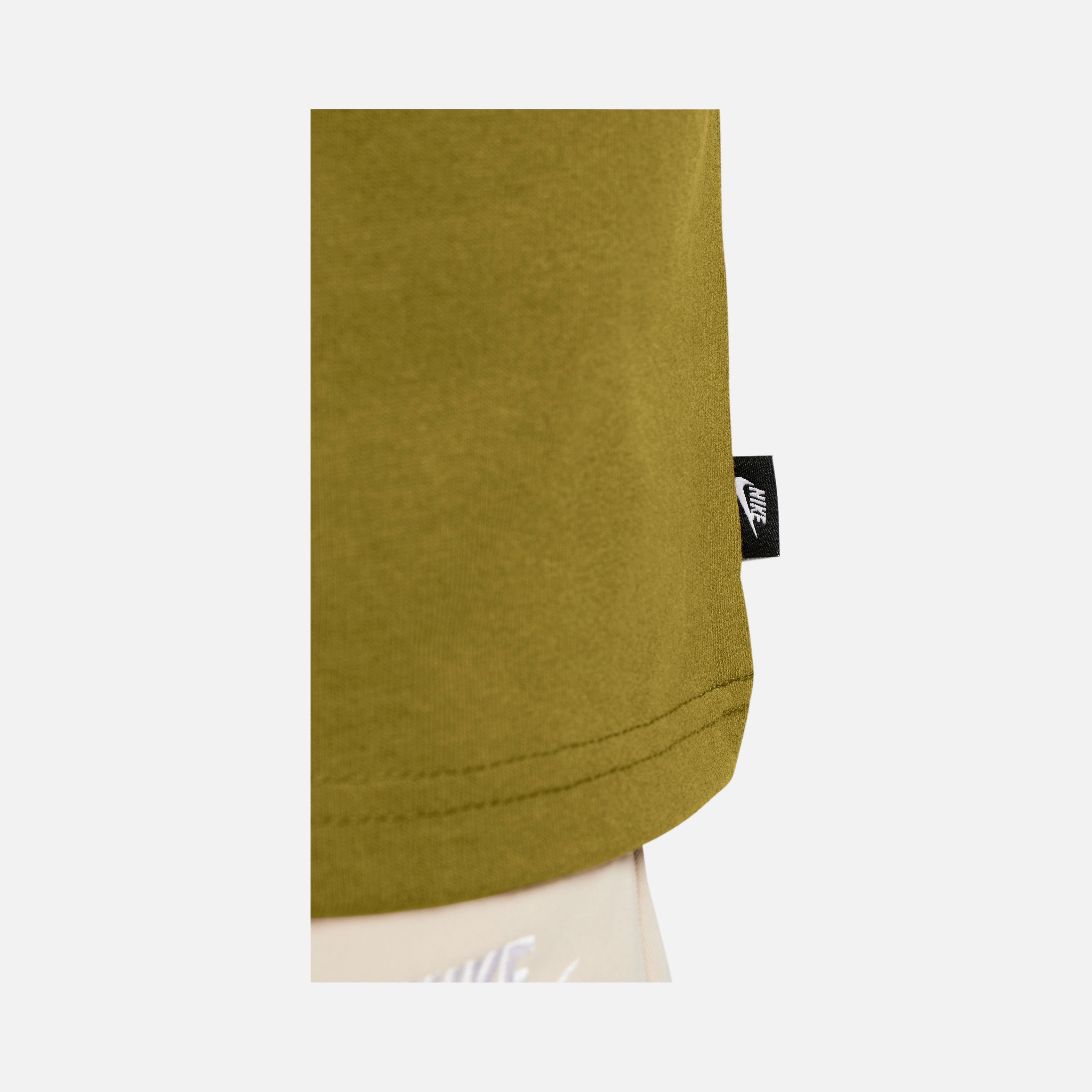 Nike Sportswear Premium Essentials Short-Sleeve Erkek Tişört