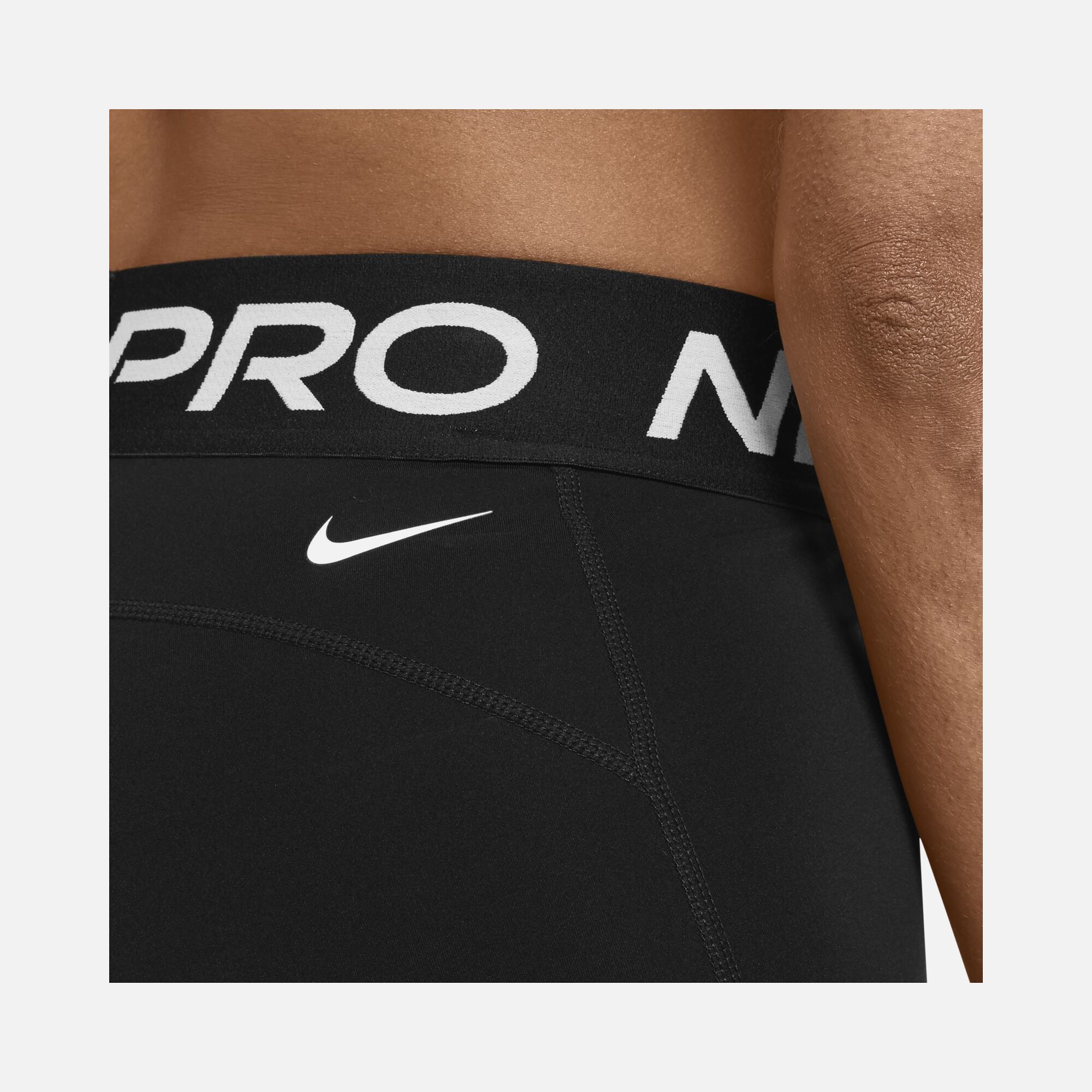 Nike Pro Dri-Fit Trim Graphic 8 cm Training Kadın Şort