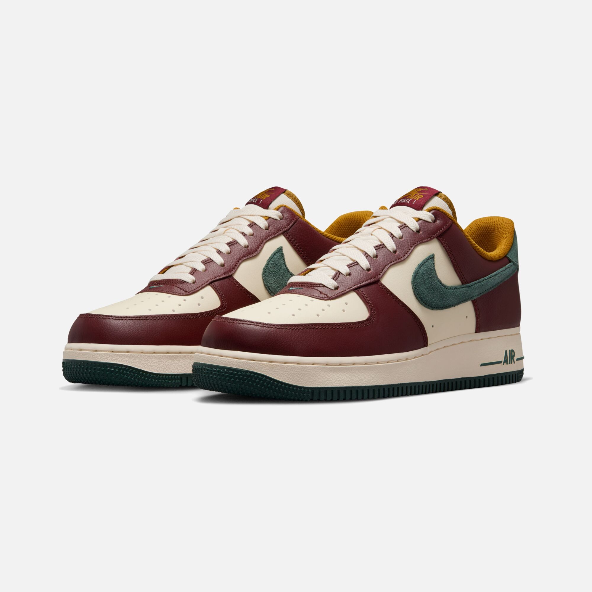 Nike Air Force 1 '07 LV8 HO24 Erkek Spor Ayakkabı