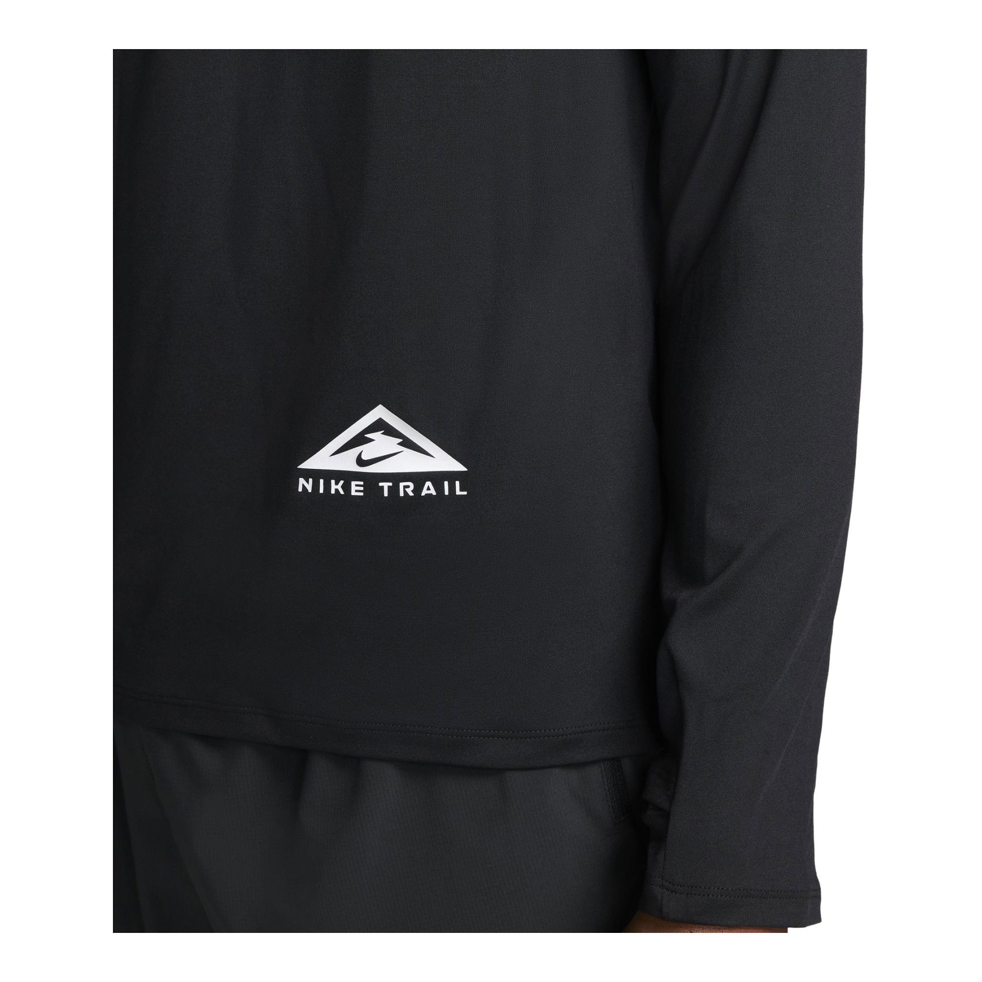 Nike Dri-Fit Trail Running 1/2-Zip Long-Sleeve Erkek Tişört