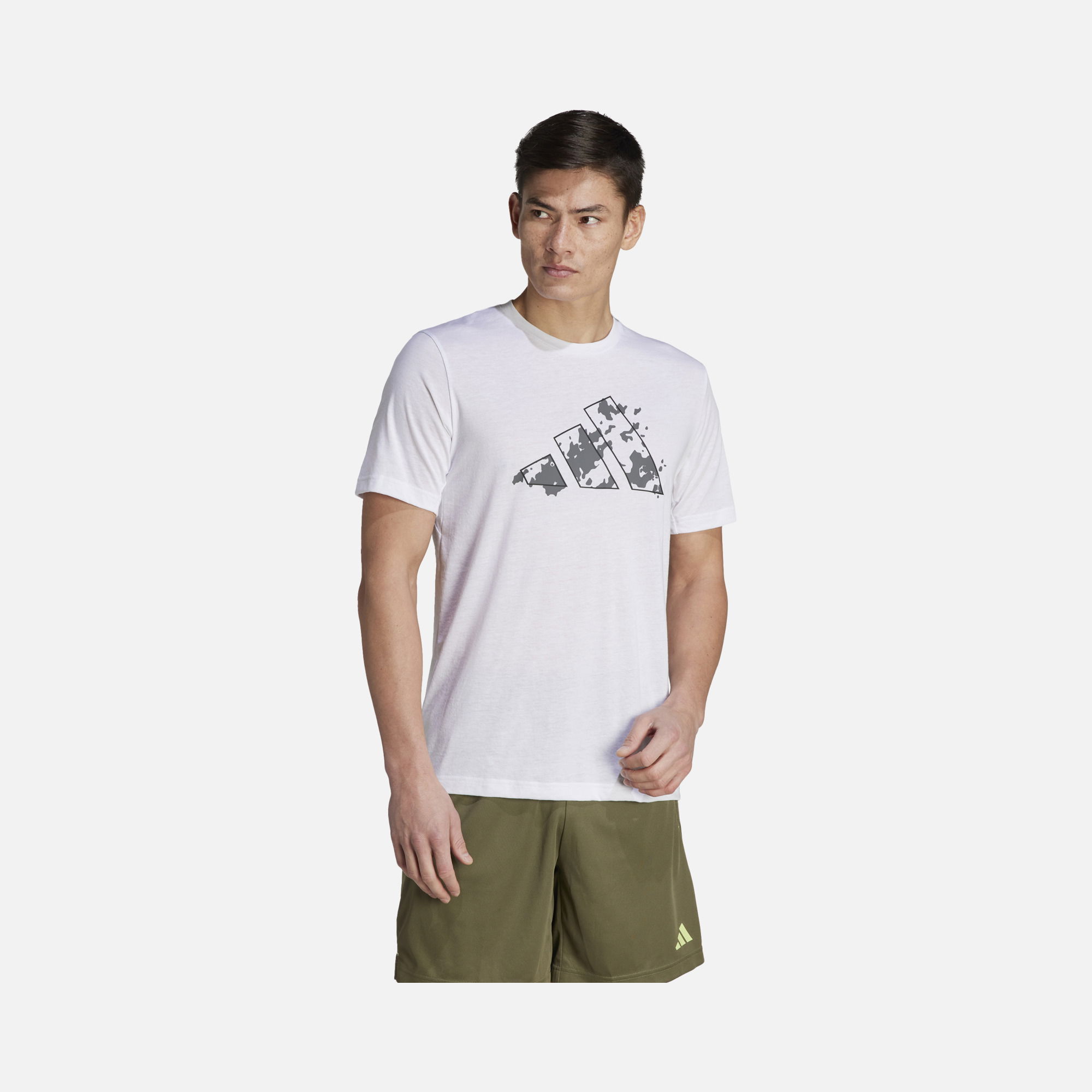 adidas Train Essentials Seasonal Training Graphic Shorrt-Sleeve Erkek Tişört