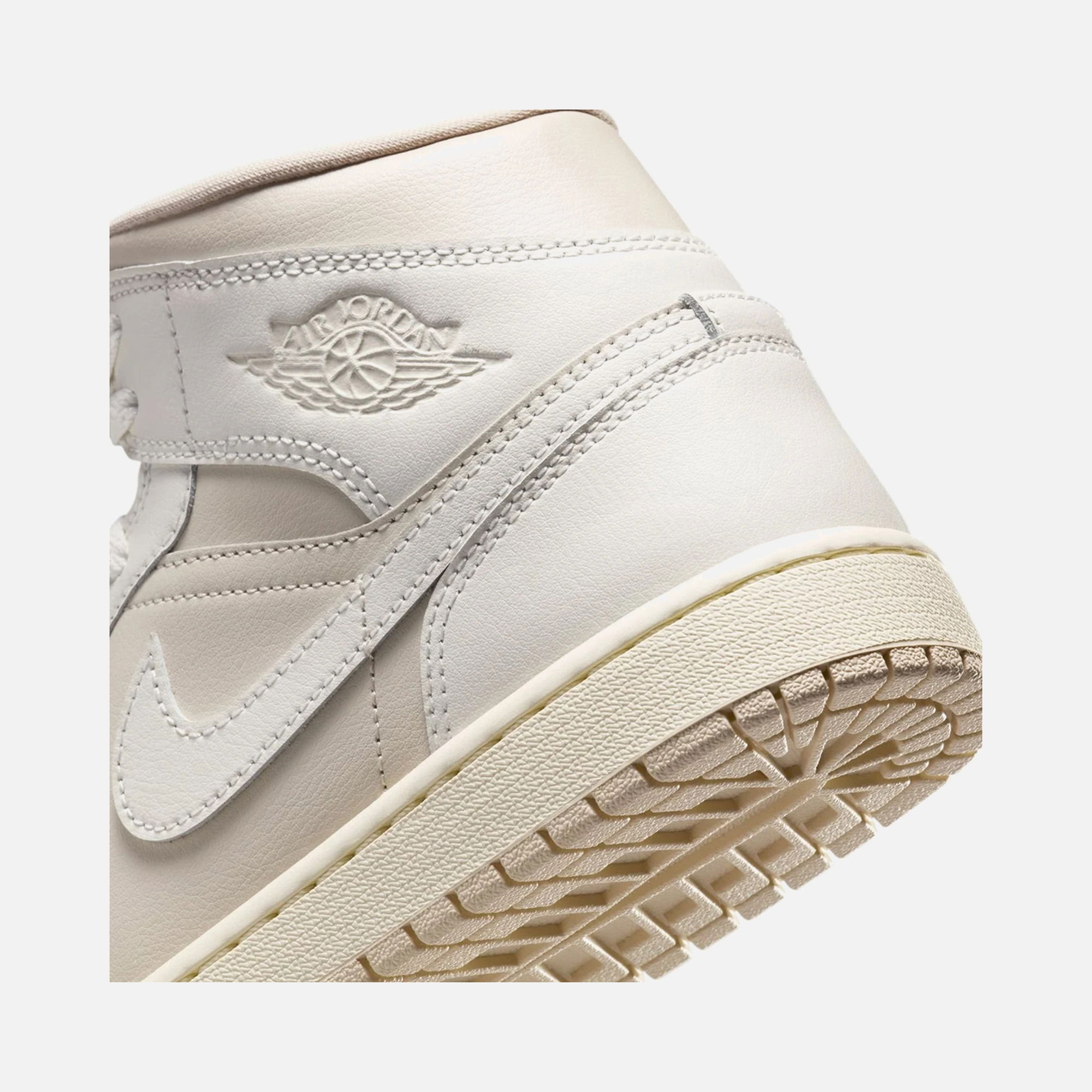 Nike Air Jordan 1 Mid Kadın Spor Ayakkabı