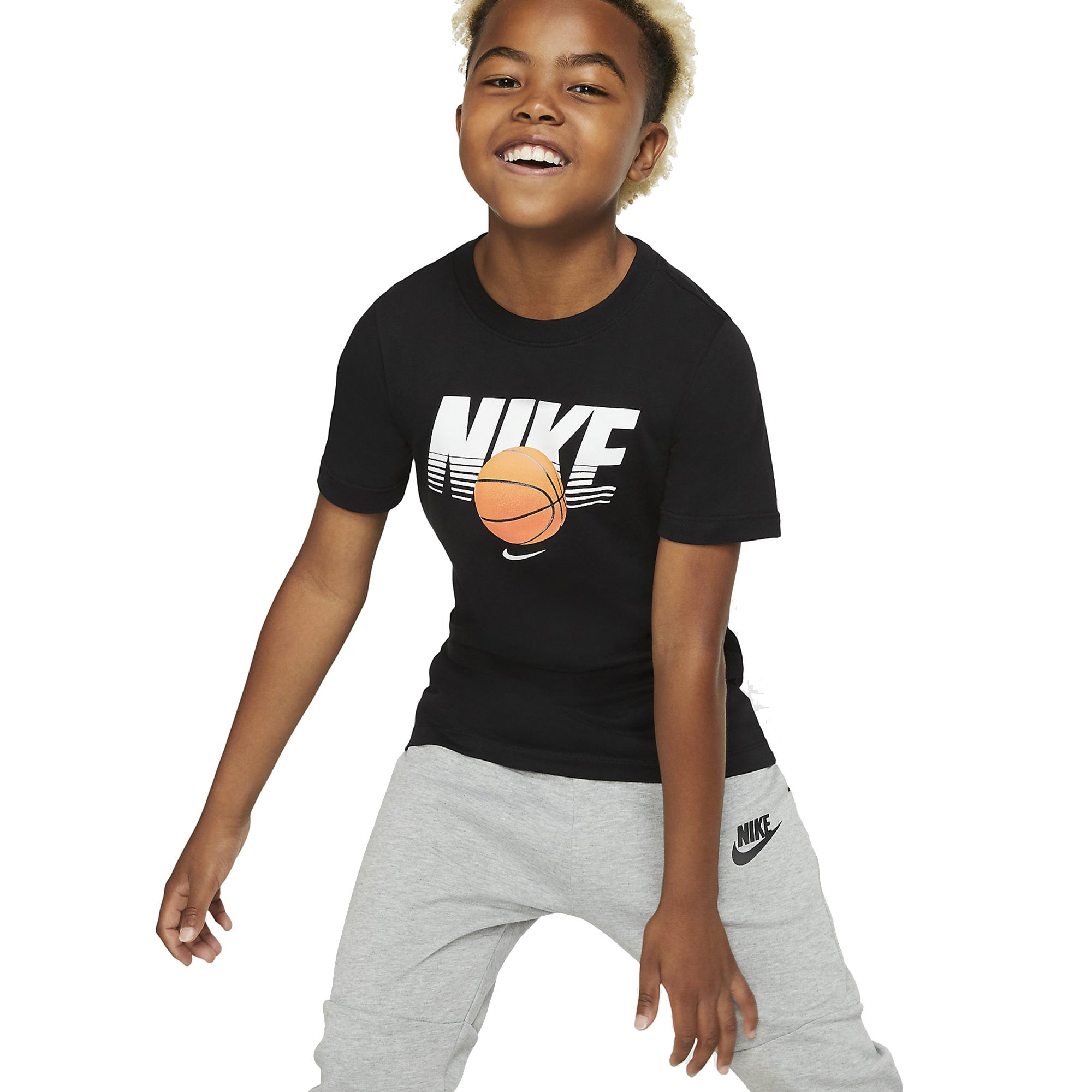 Nike Sportswear Basketball Graphic Short-Sleeve Çocuk Tişört