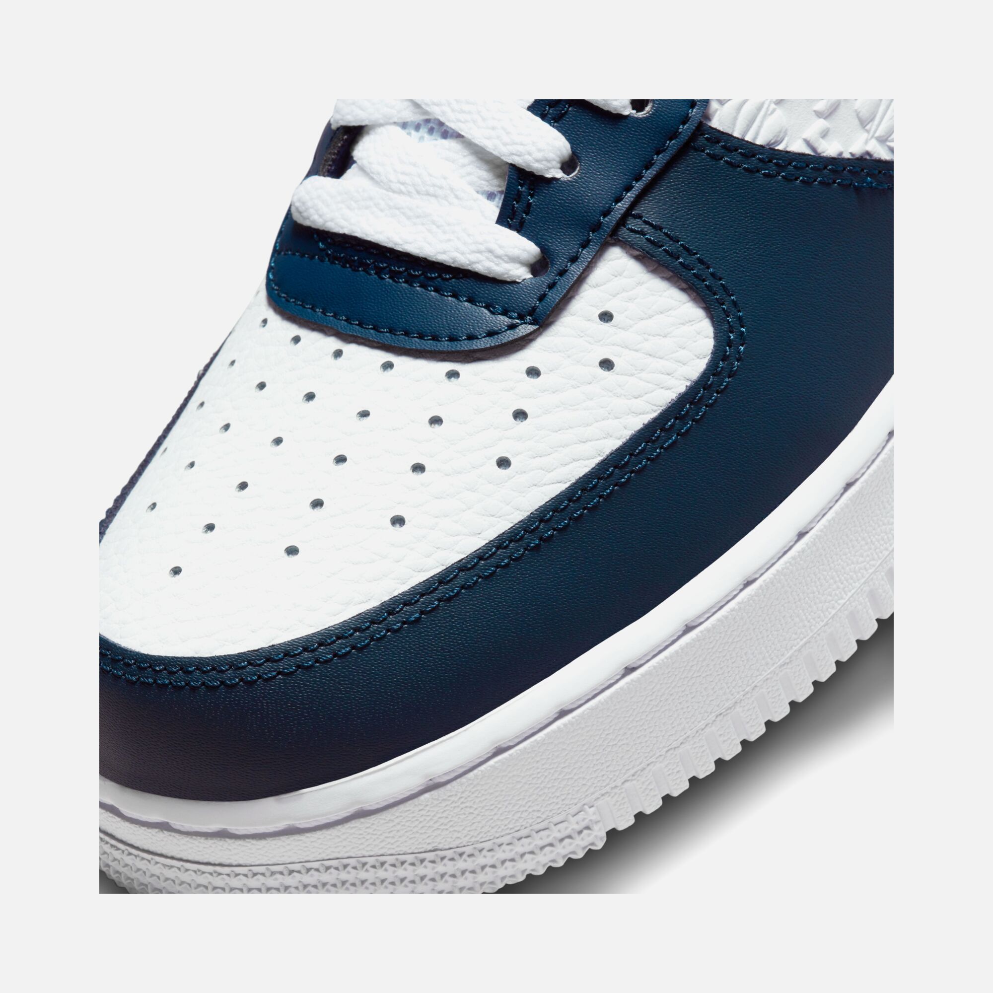 Nike Air Force 1 '07 ''Embossing Details'' Erkek Spor Ayakkabı