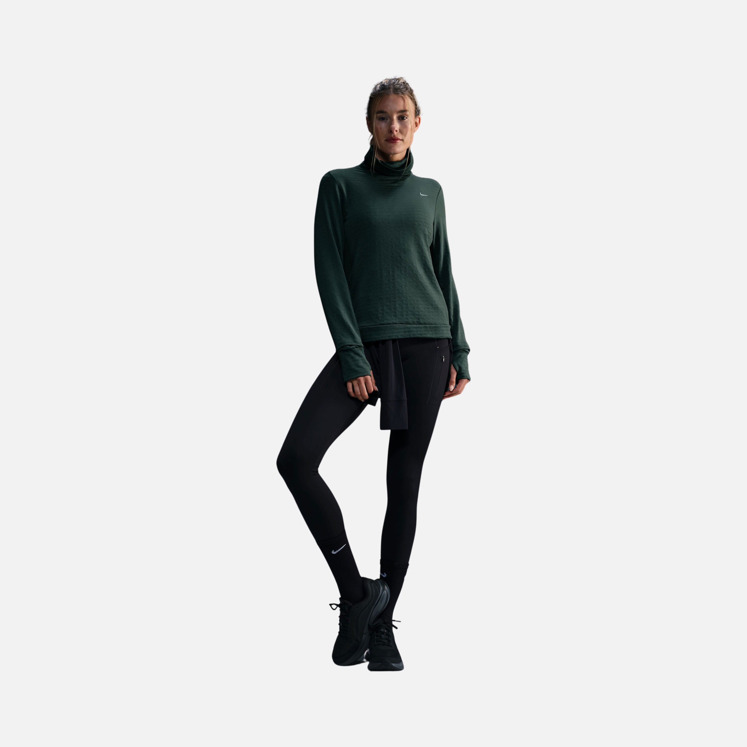 Nike Therma-Fit Swift Element Turtleneck Long-Sleeve Running Kadın Tişört