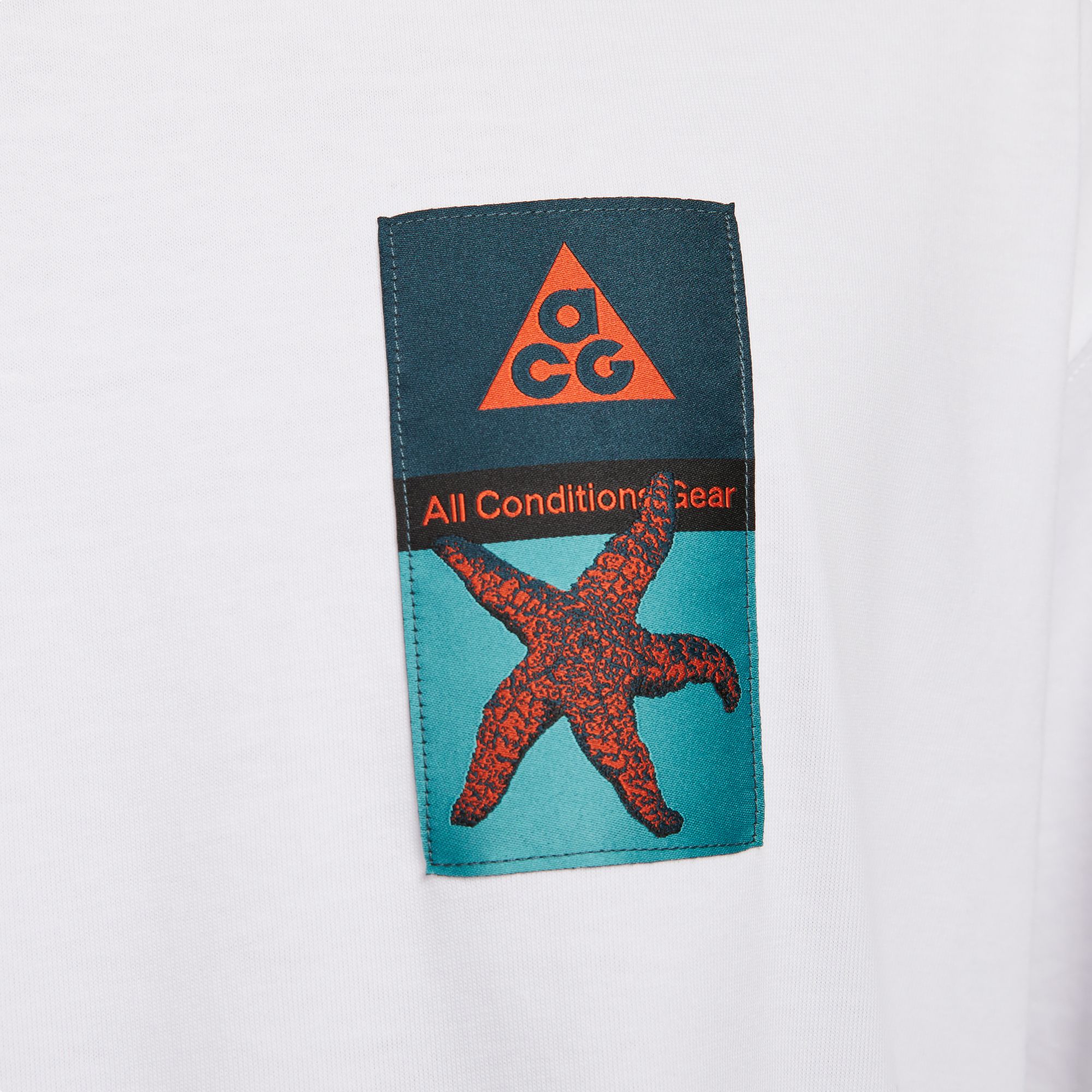 Nike Sportswear ACG Patch Short-Sleeve Erkek Tişört