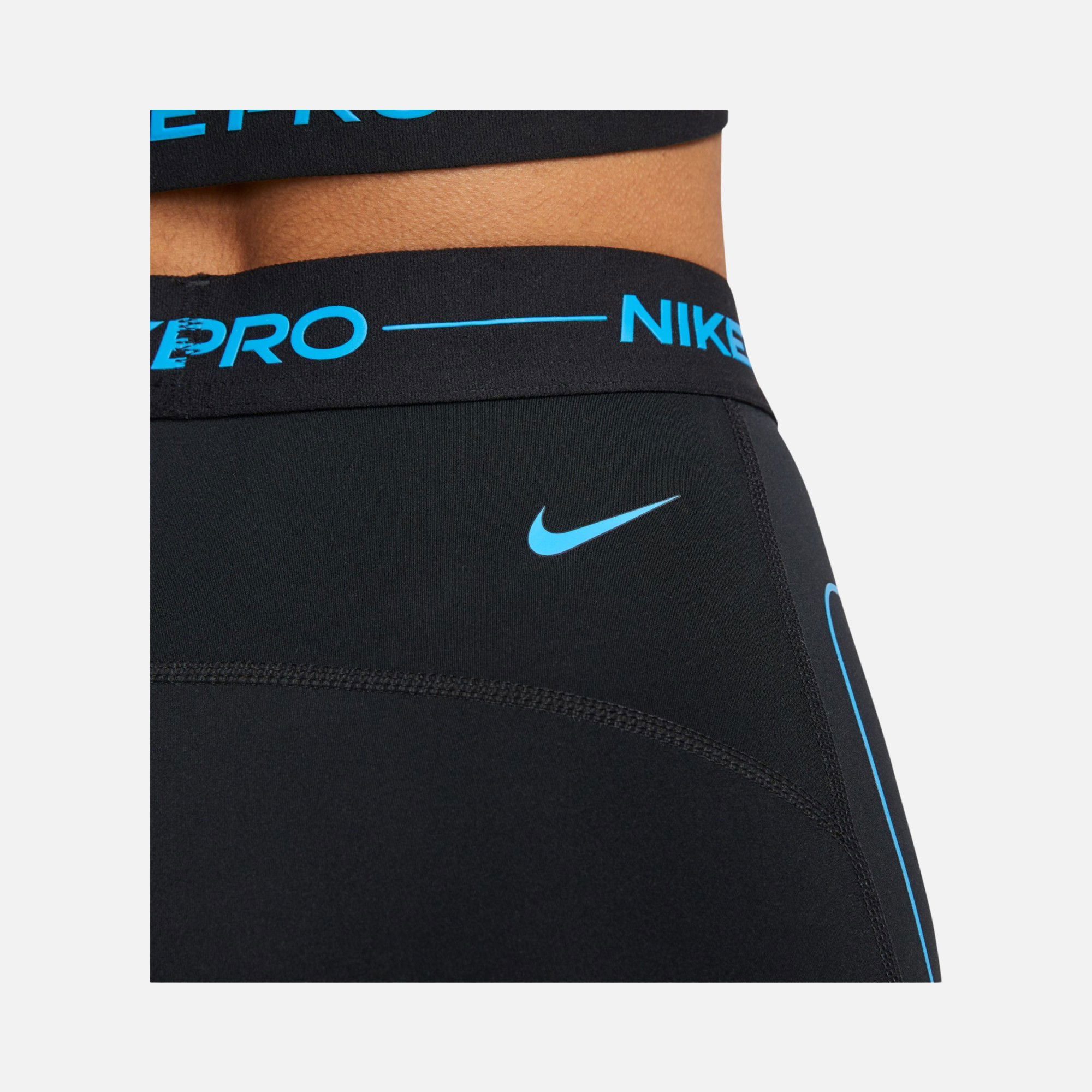 Nike Pro Dri-Fit Essential 7'' High Waisted Training Kadın Şort