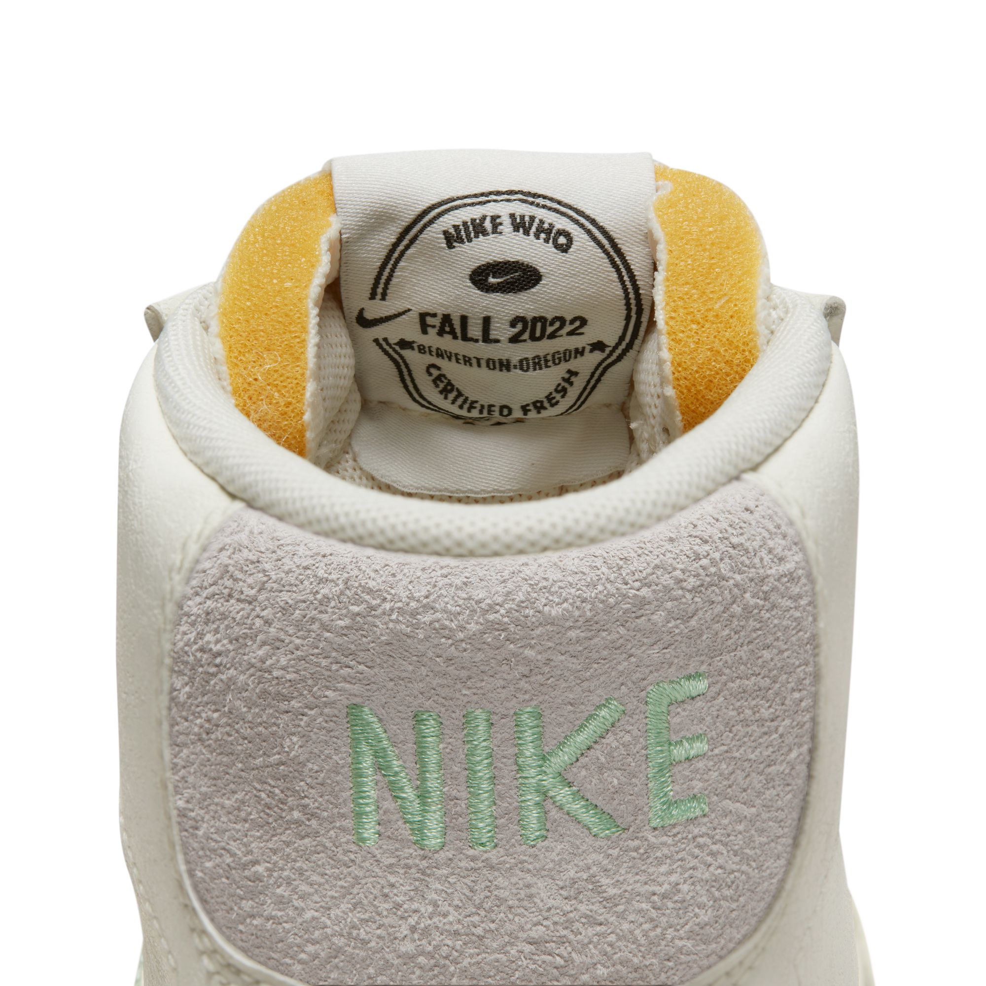 Nike Blazer Mid '77 Premium Erkek Spor Ayakkabı