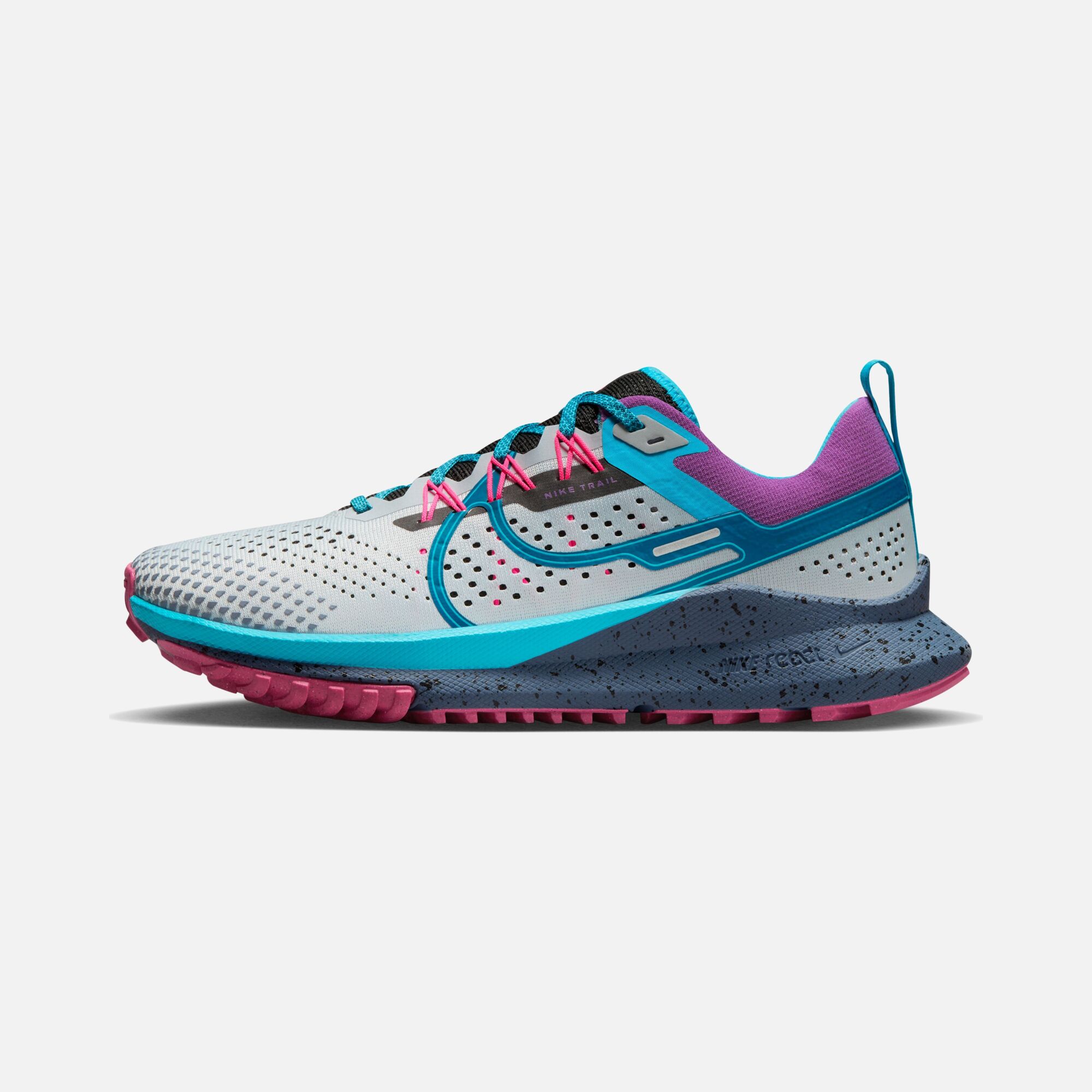 Nike React Pegasus Trail 4 SE Trail-Running Kadın Spor Ayakkabı