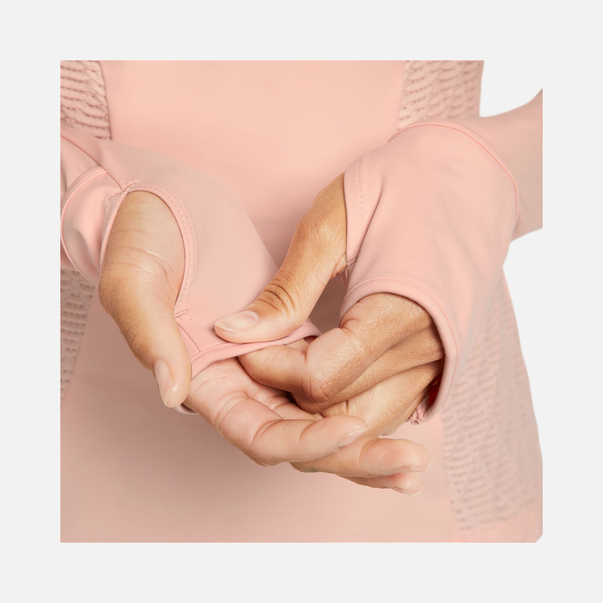 Nike Dri-Fit ADV Run Division Long-Sleeve Kadın Tişört