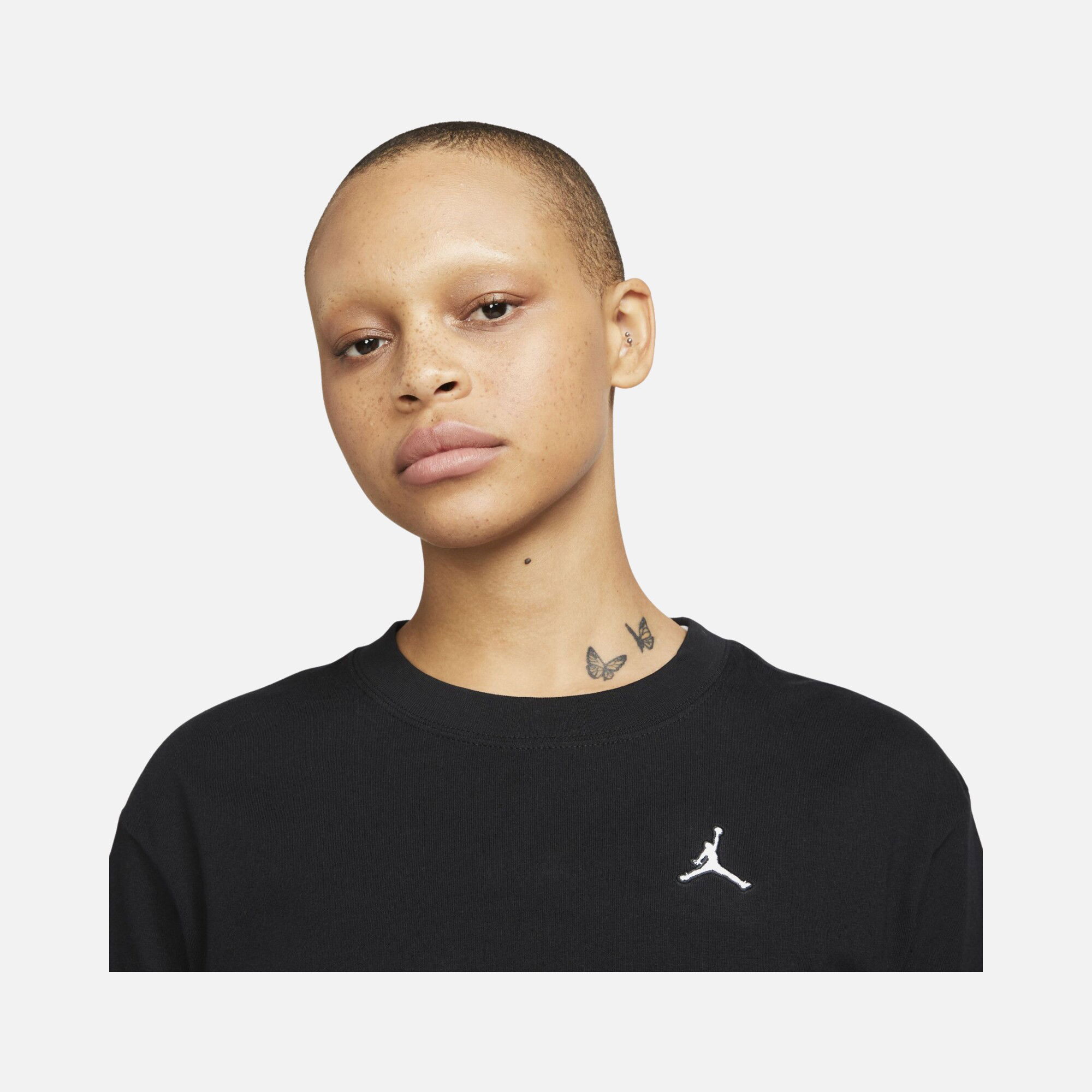 Nike Jordan Essentials Core 22 Short-Sleeve Kadın Tişört