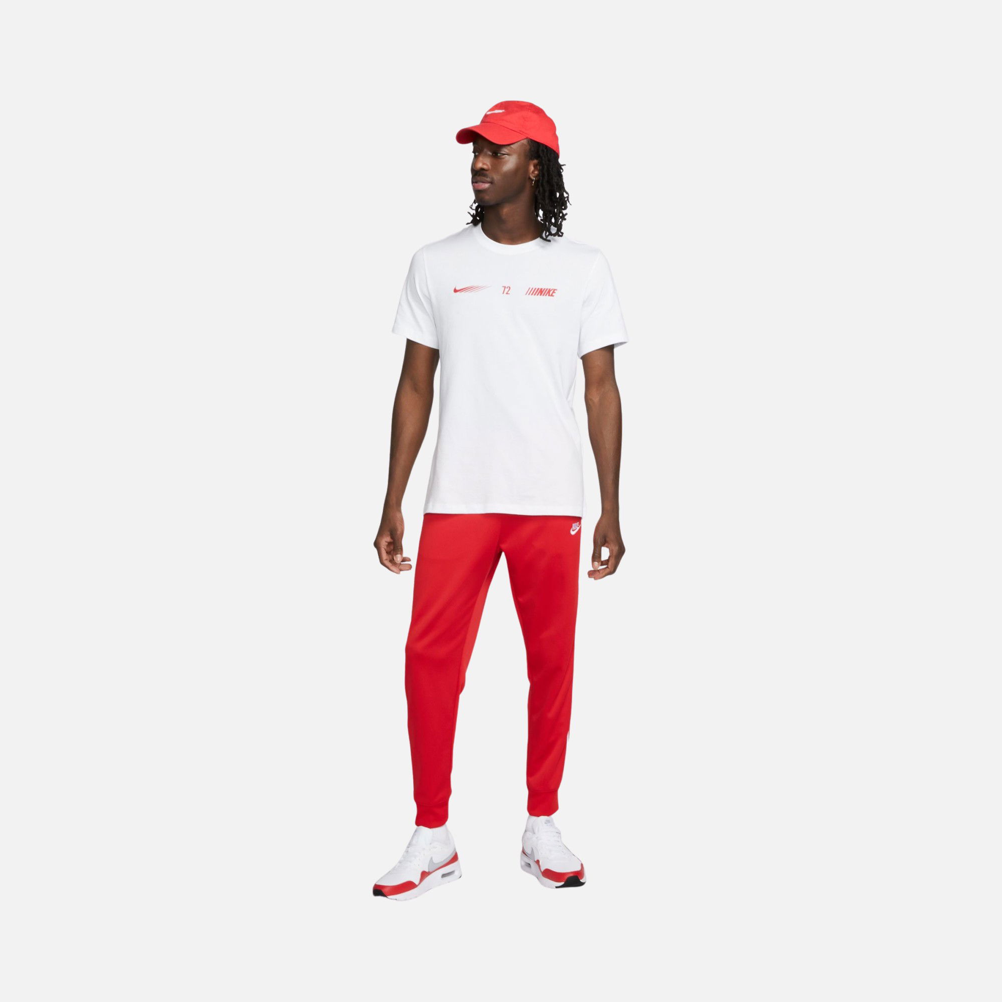 Nike Sportswear Standard Issue Short-Sleeve Erkek Tişört