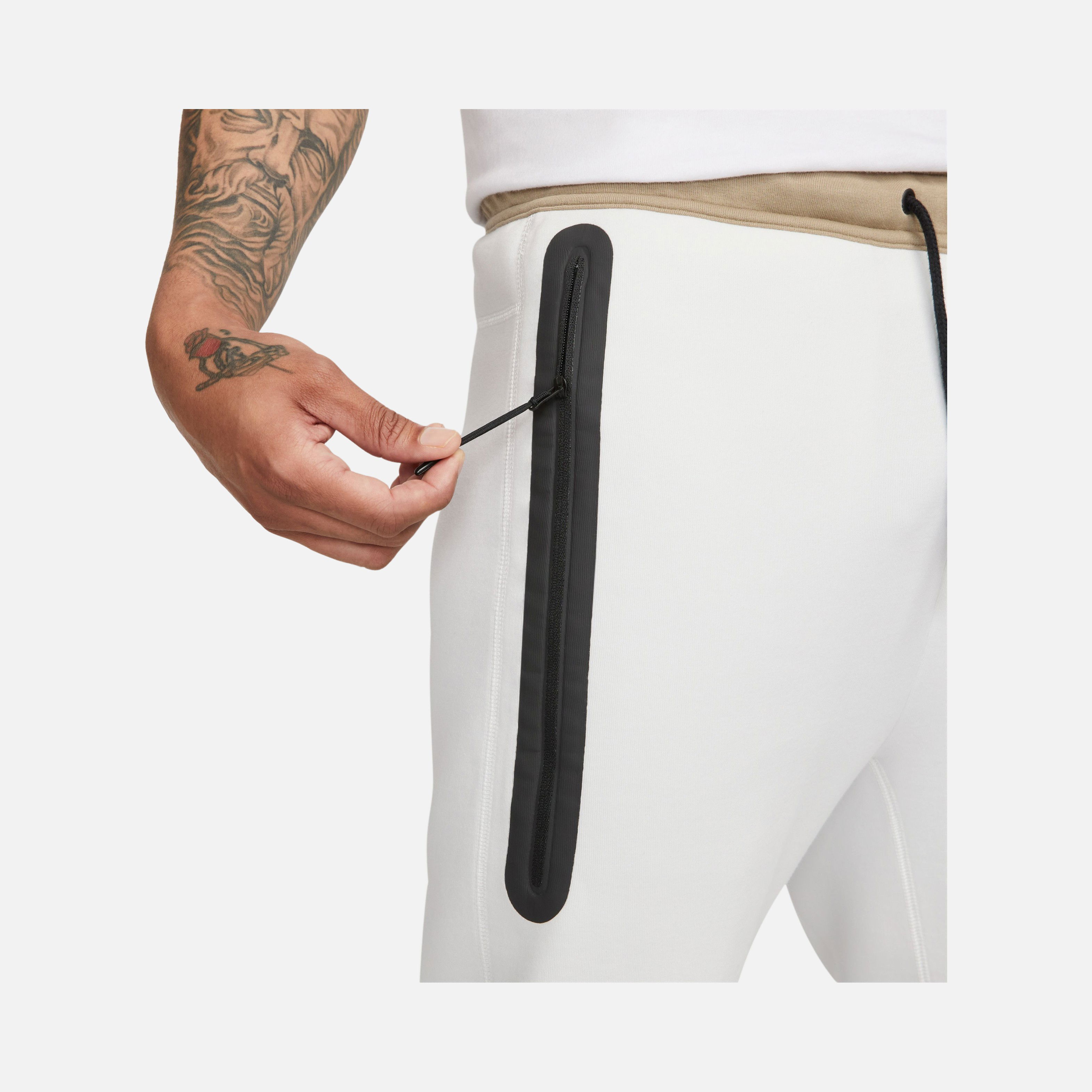 Nike Sportswear Tech Fleece SS24 Erkek Eşofman Altı