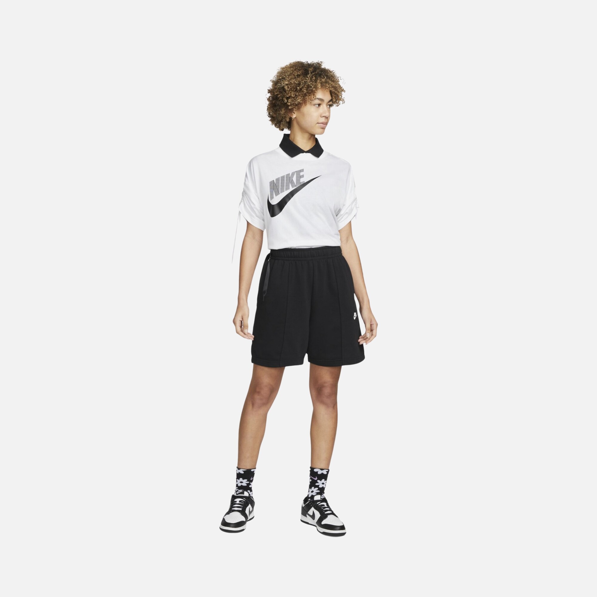 Nike Sportswear Dance Short-Sleeve Kadın Tişört