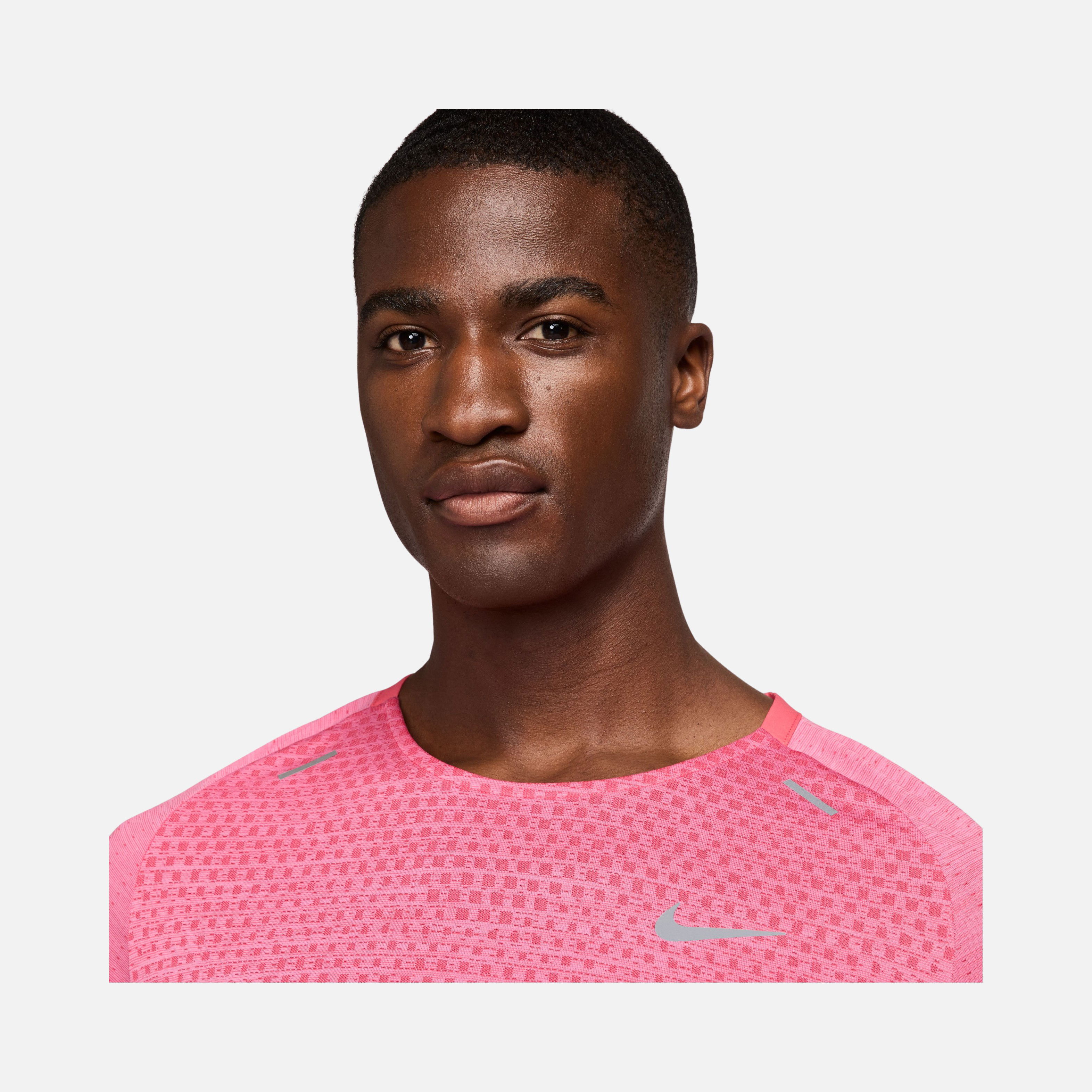 Nike Dri-Fit ADV TechKnit Ultra Running Short-Sleeve Erkek Tişört