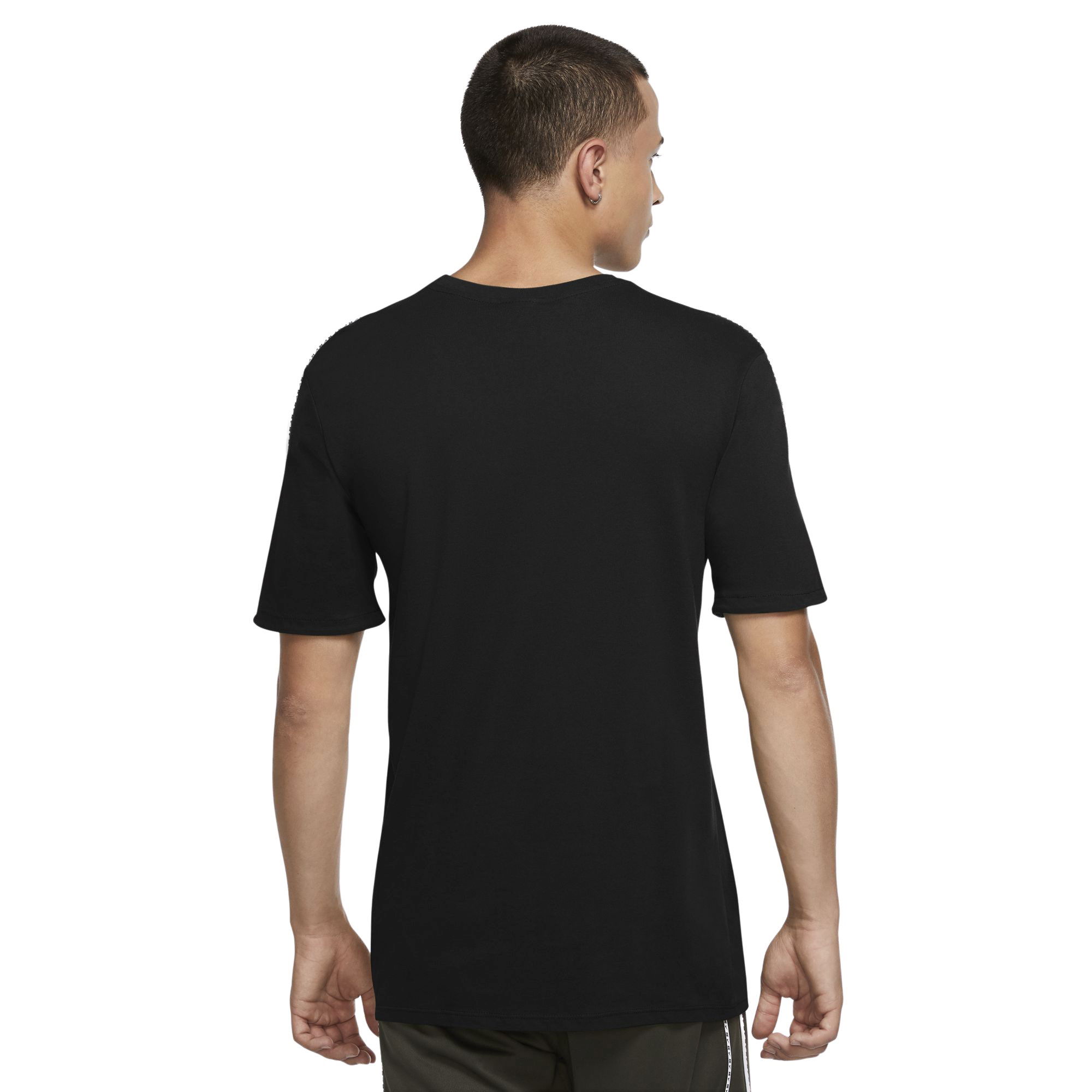 Nike Sportswear Repeat Short-Sleeve Erkek Tişört