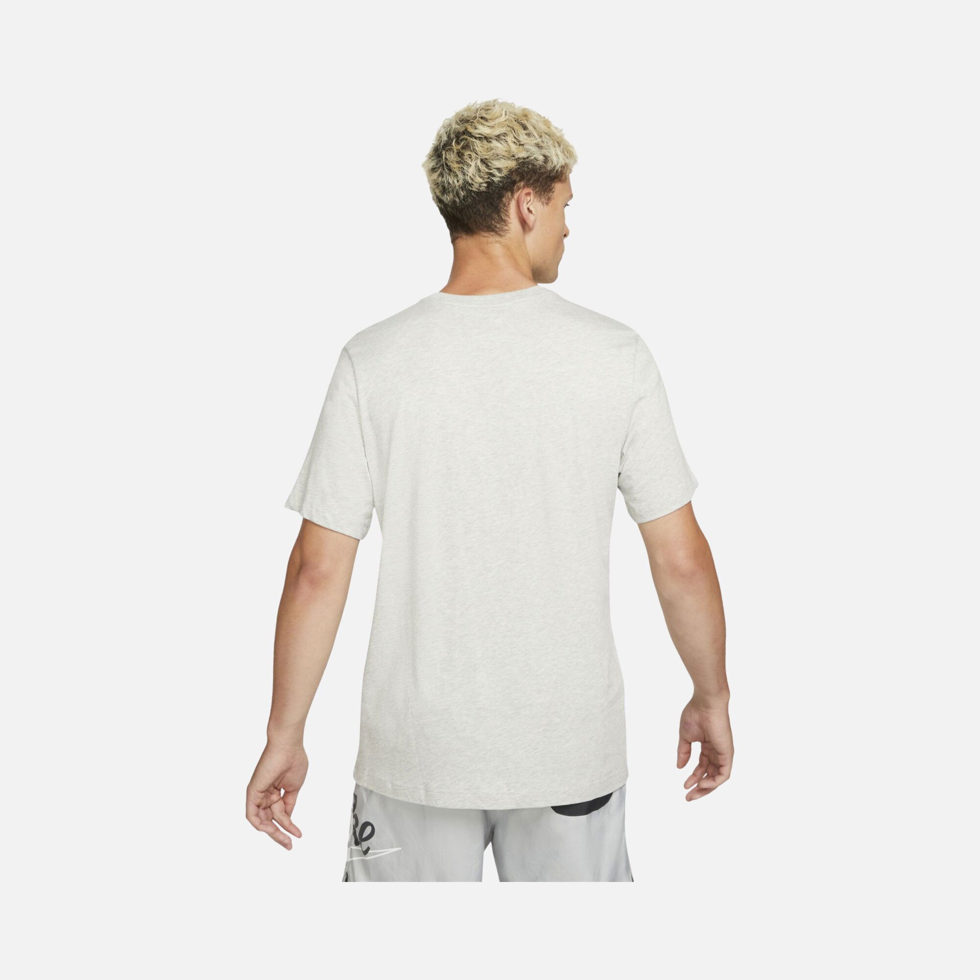 Nike Sportswear Sustainability Short-Sleeve Erkek Tişört