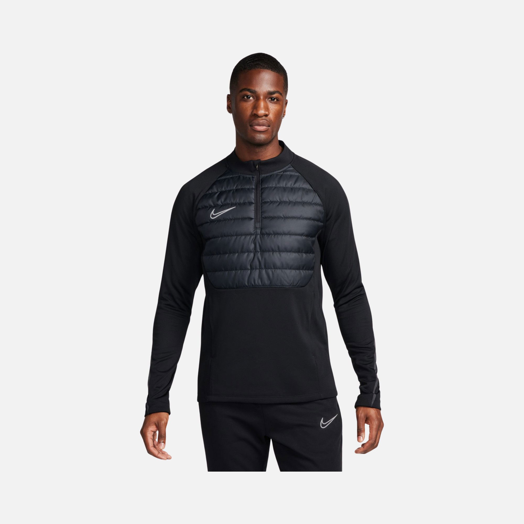 Nike Academy Winter Warrior Therma-Fit 1/2-Zip Soccer Erkek Sweatshirt