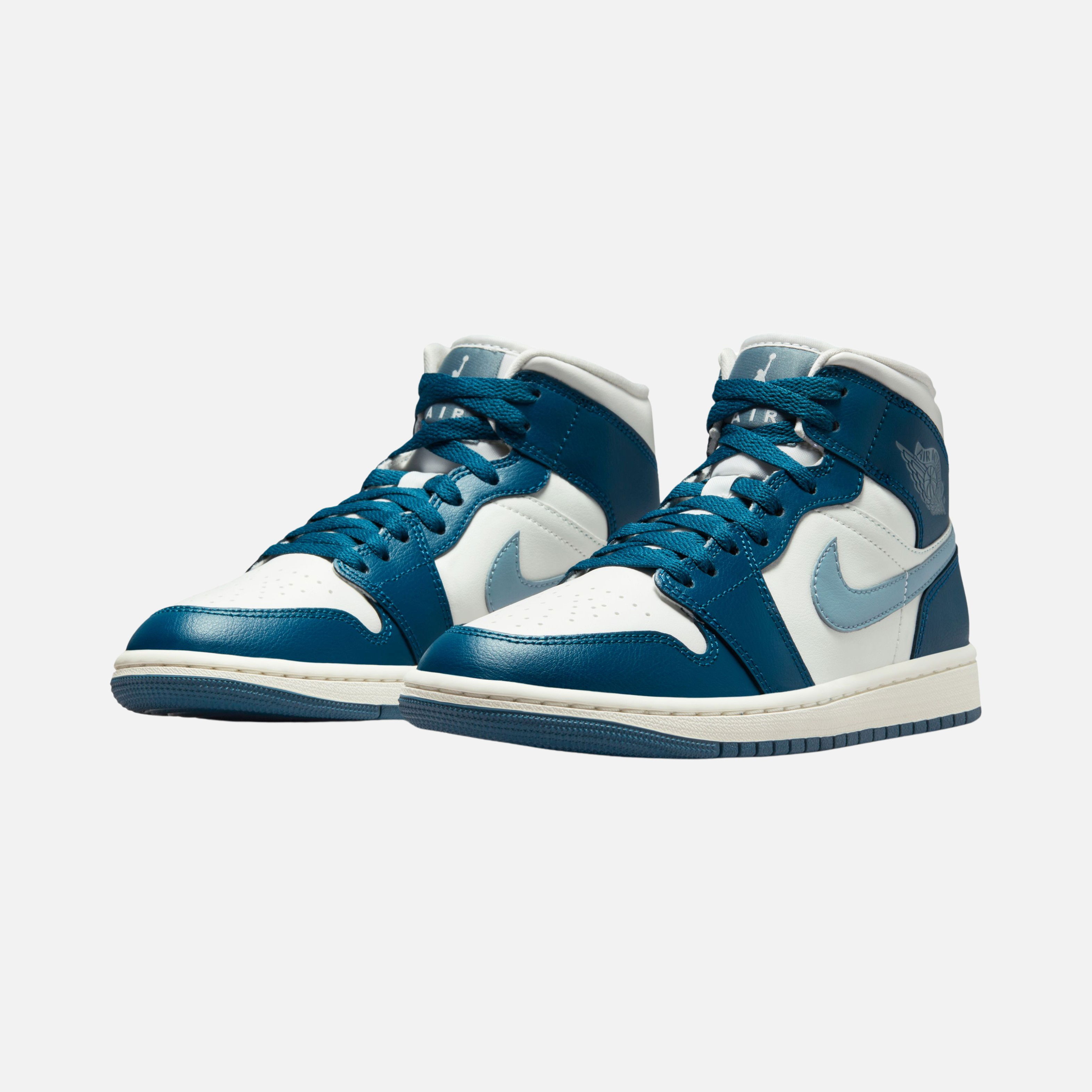 Nike Air Jordan 1 Mid Kadın Spor Ayakkabı