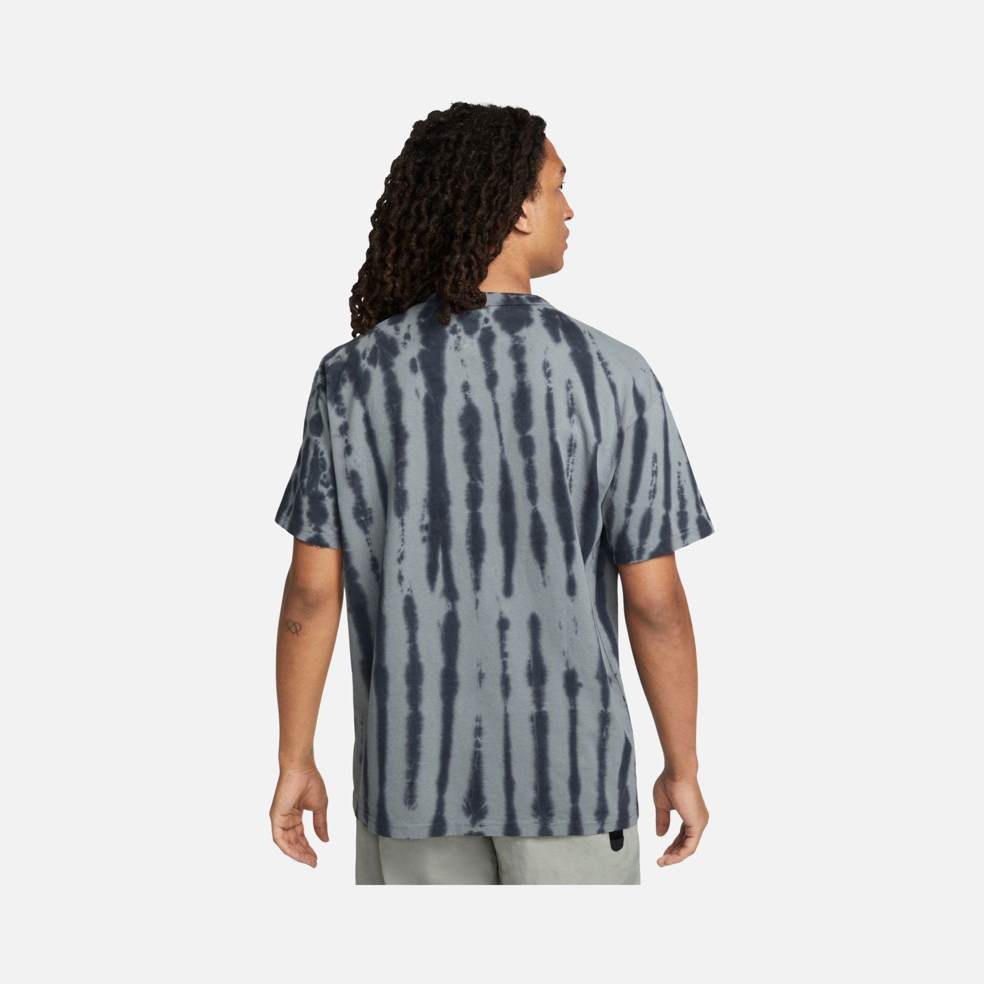 Nike Sportswear Premium Essentials Tie-Dyed Short-Sleeve Erkek Tişört