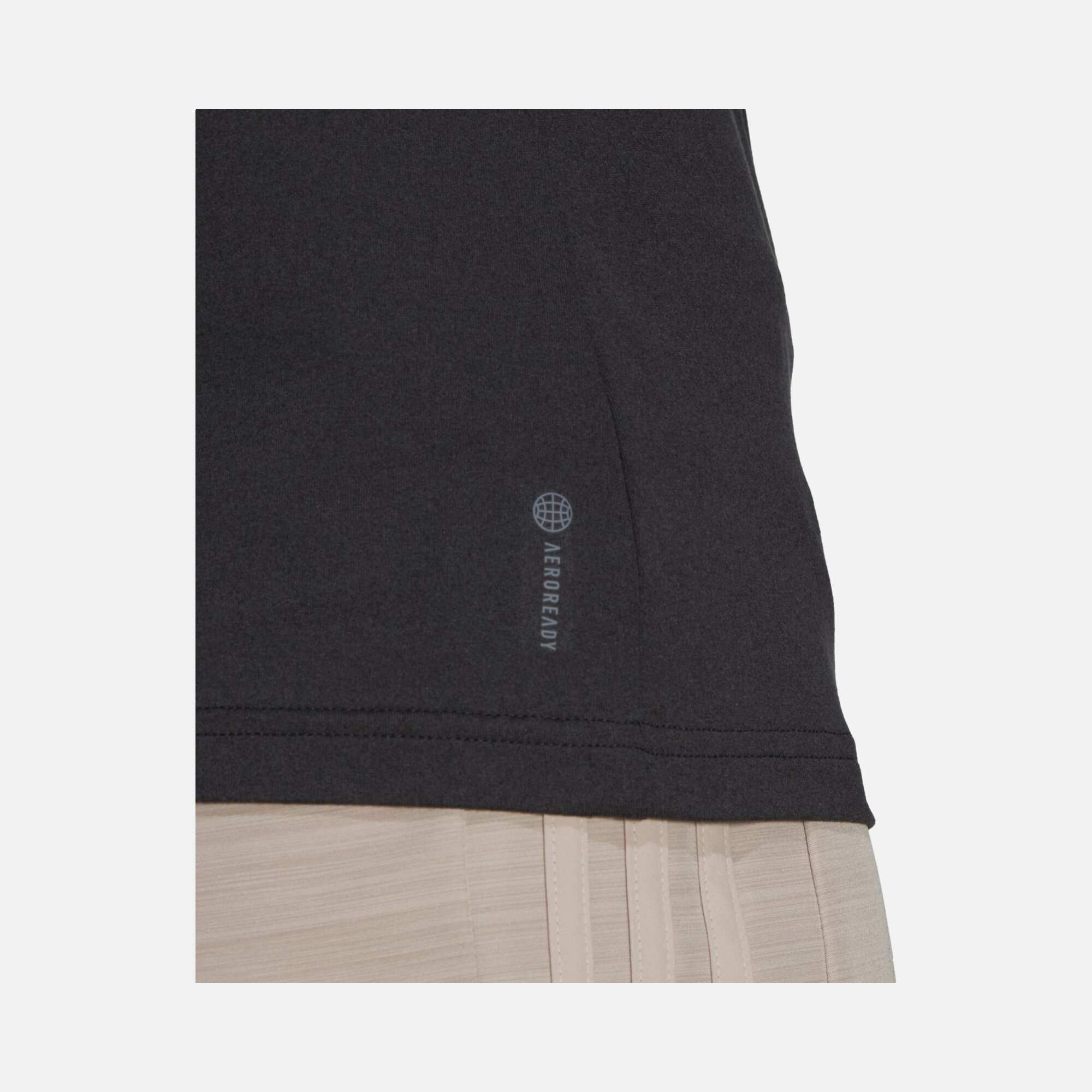 adidas AEROREADY Train Essentials Minimal Branding V-Neck Short-Sleeve Kadın Tişört