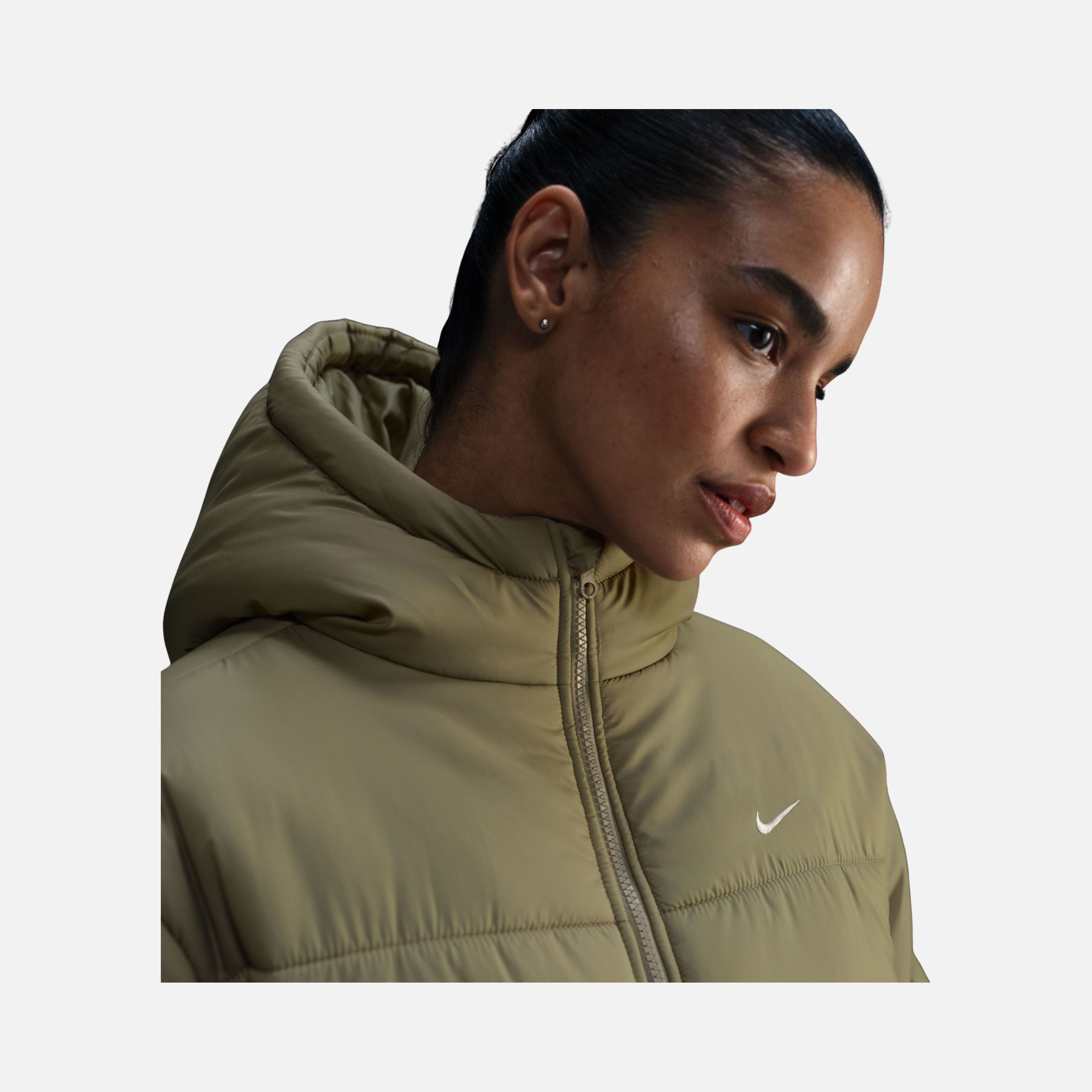 Nike Sportswear Classic Puffer Therma-Fit Loose Full-Zip Hoodie Kadın Parka
