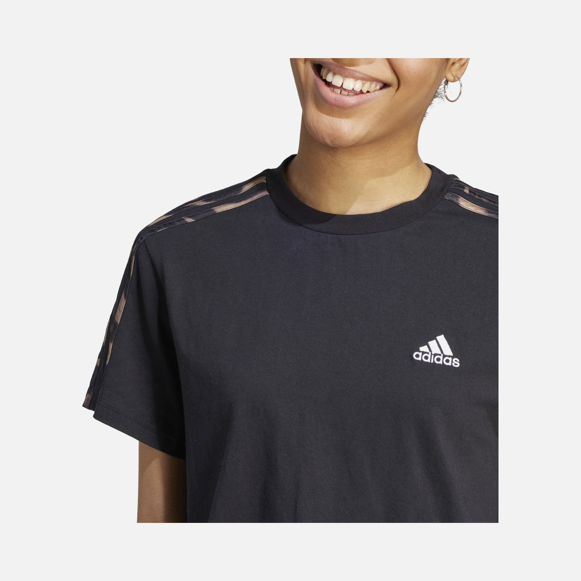 adidas Sportswear Vibrant Print 3-Stripes Short-Sleeve Kadın Tişört