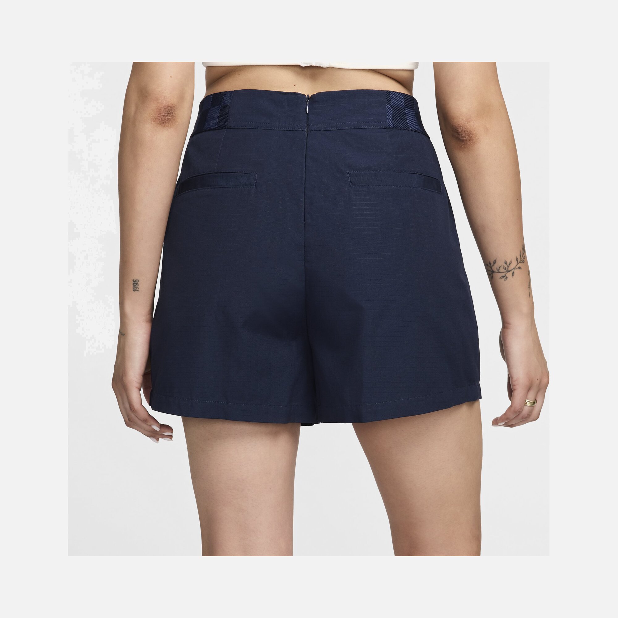 Nike Sportswear Collections High-Waisted 7.5cm (approx.) Trouser Style Kadın Şort