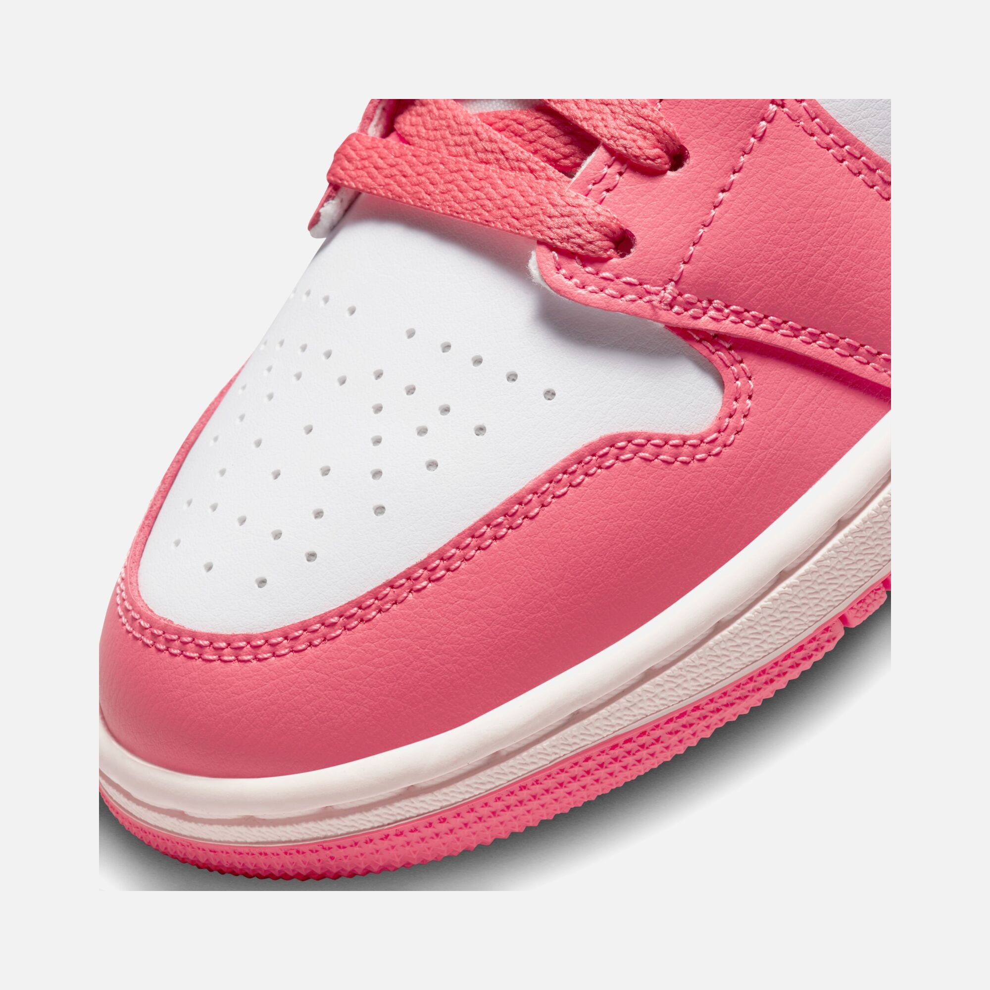 Nike Air Jordan 1 Mid Kadın Spor Ayakkabı