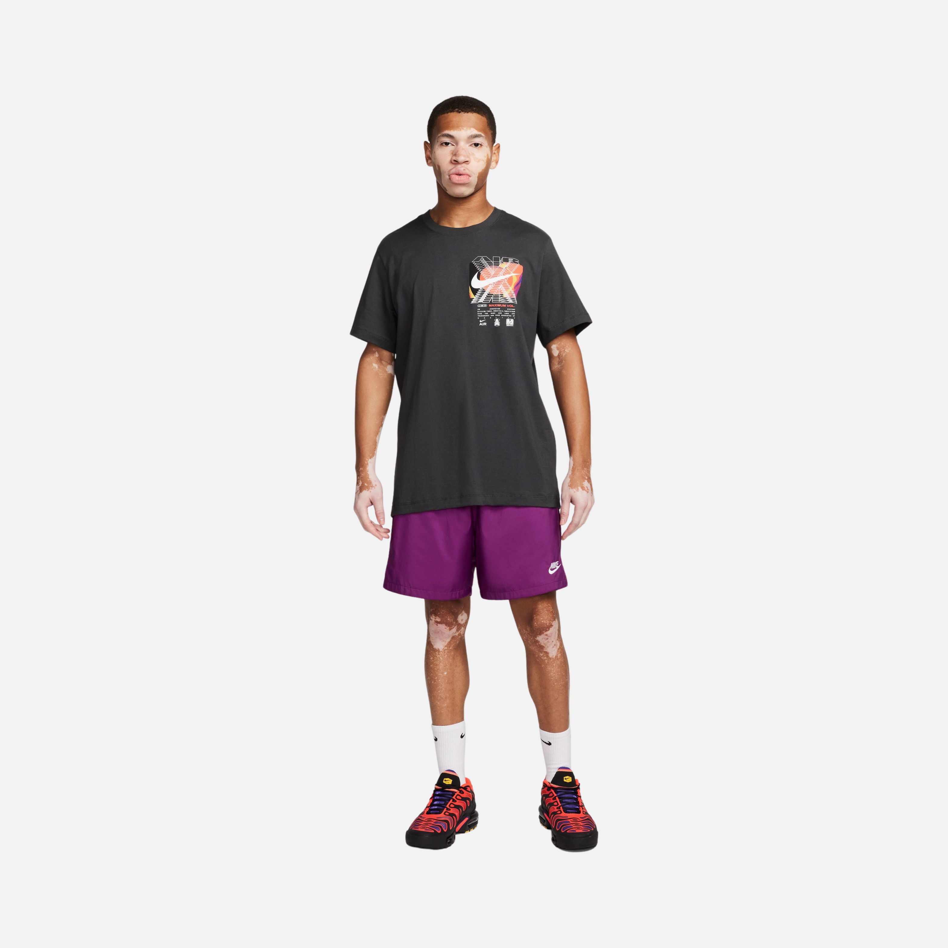 Nike Sportswear Maximum Vol Graphic Crew-Neck Short-Sleeve Erkek Tişört