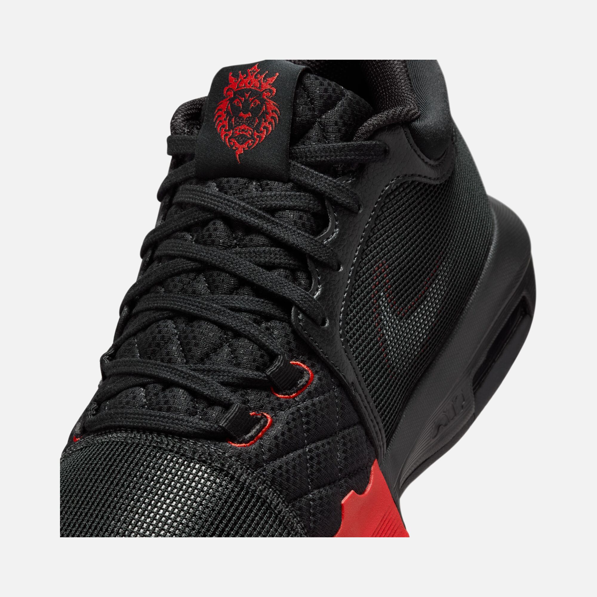 Nike LeBron James Witness VIII Erkek Basketbol Ayakkabısı