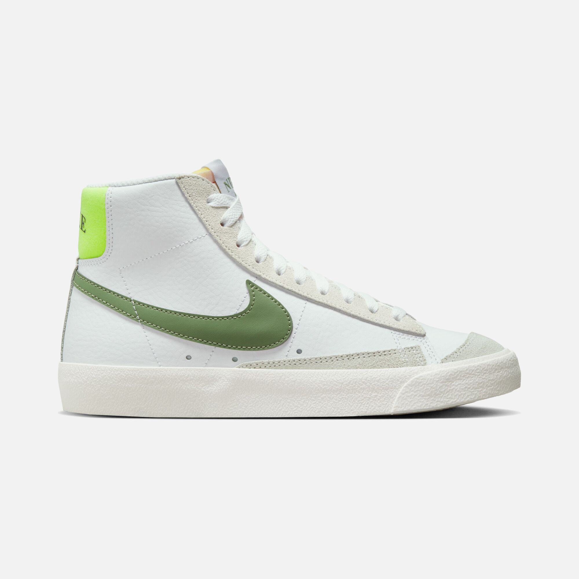 Nike Blazer Mid '77 ''Retro Logo'' Kadın Spor Ayakkabı