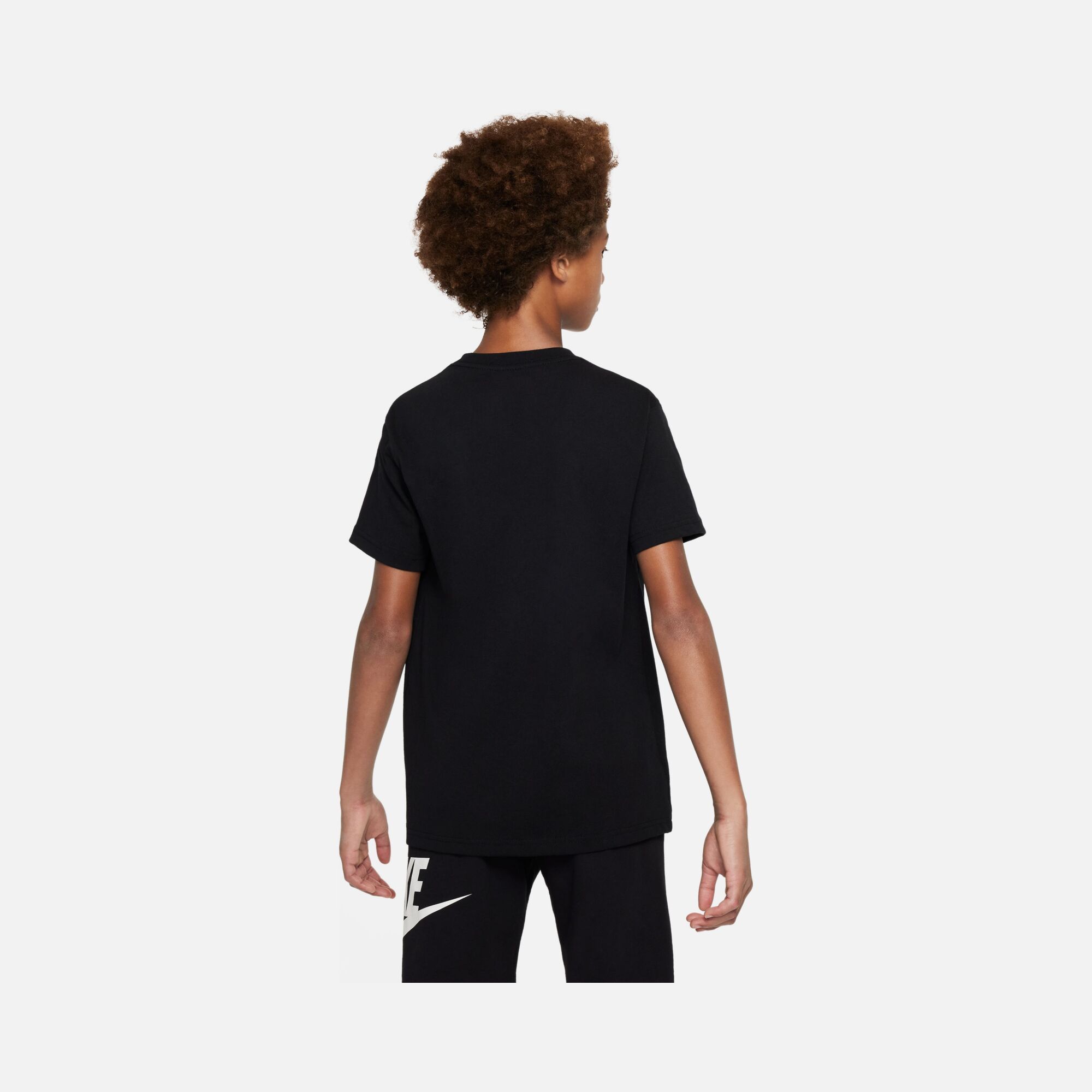 Nike Sportswear Premium Essentials Short-Sleeve Çocuk Tişört
