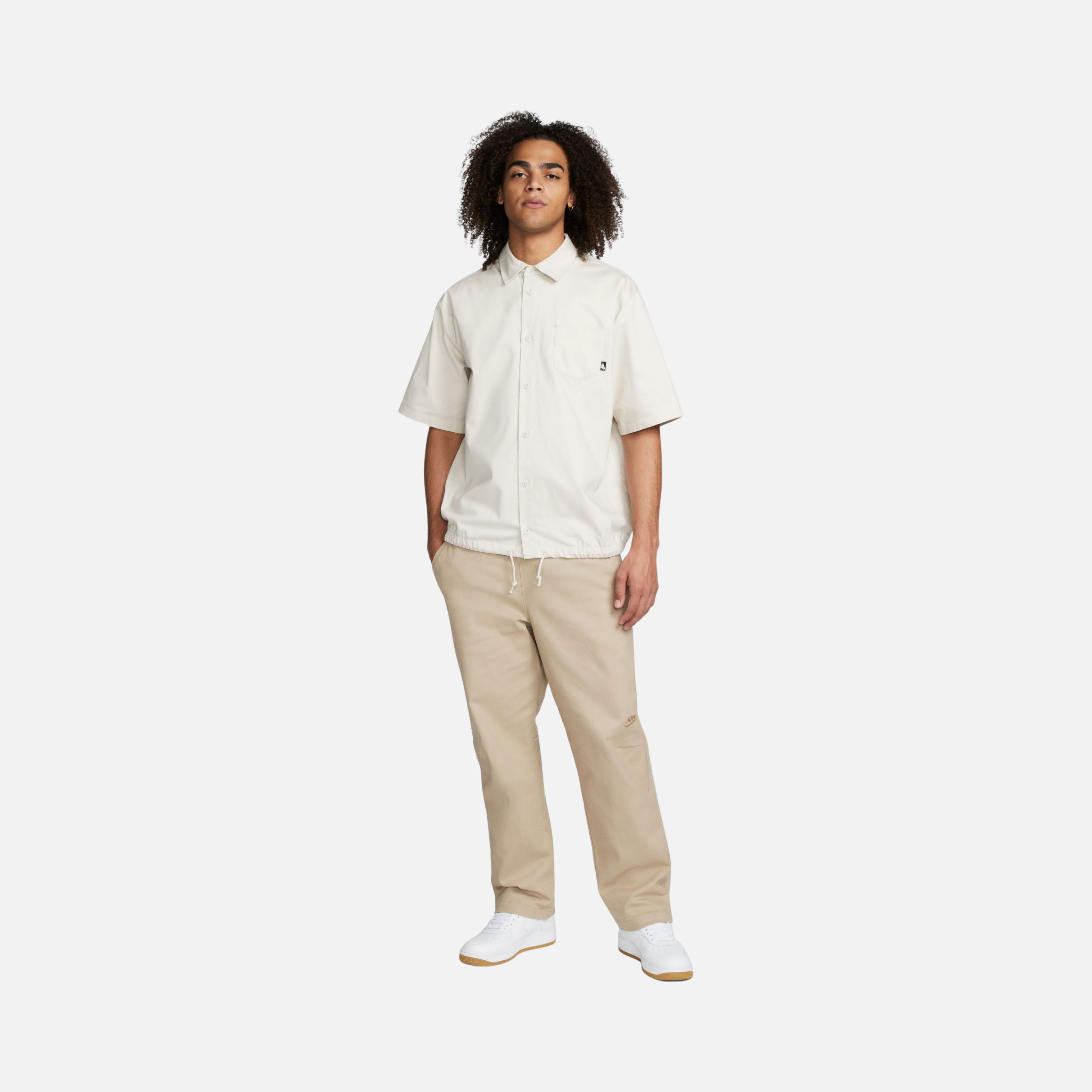 Nike Sportswear Club+ Button-Down Short-Sleeve Erkek Gömlek