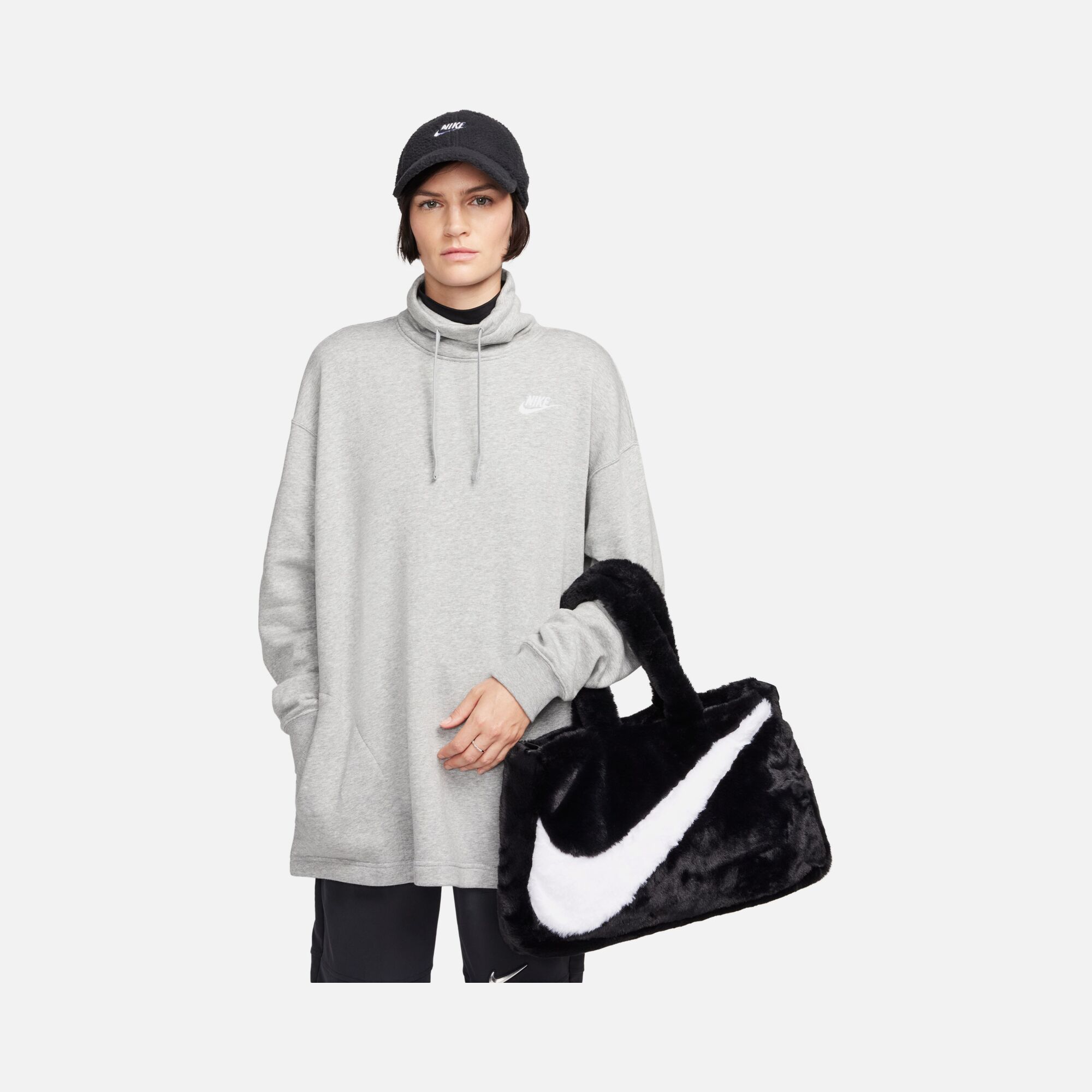 Nike Sportswear Faux Fur (10 L) Kadın El Çantası