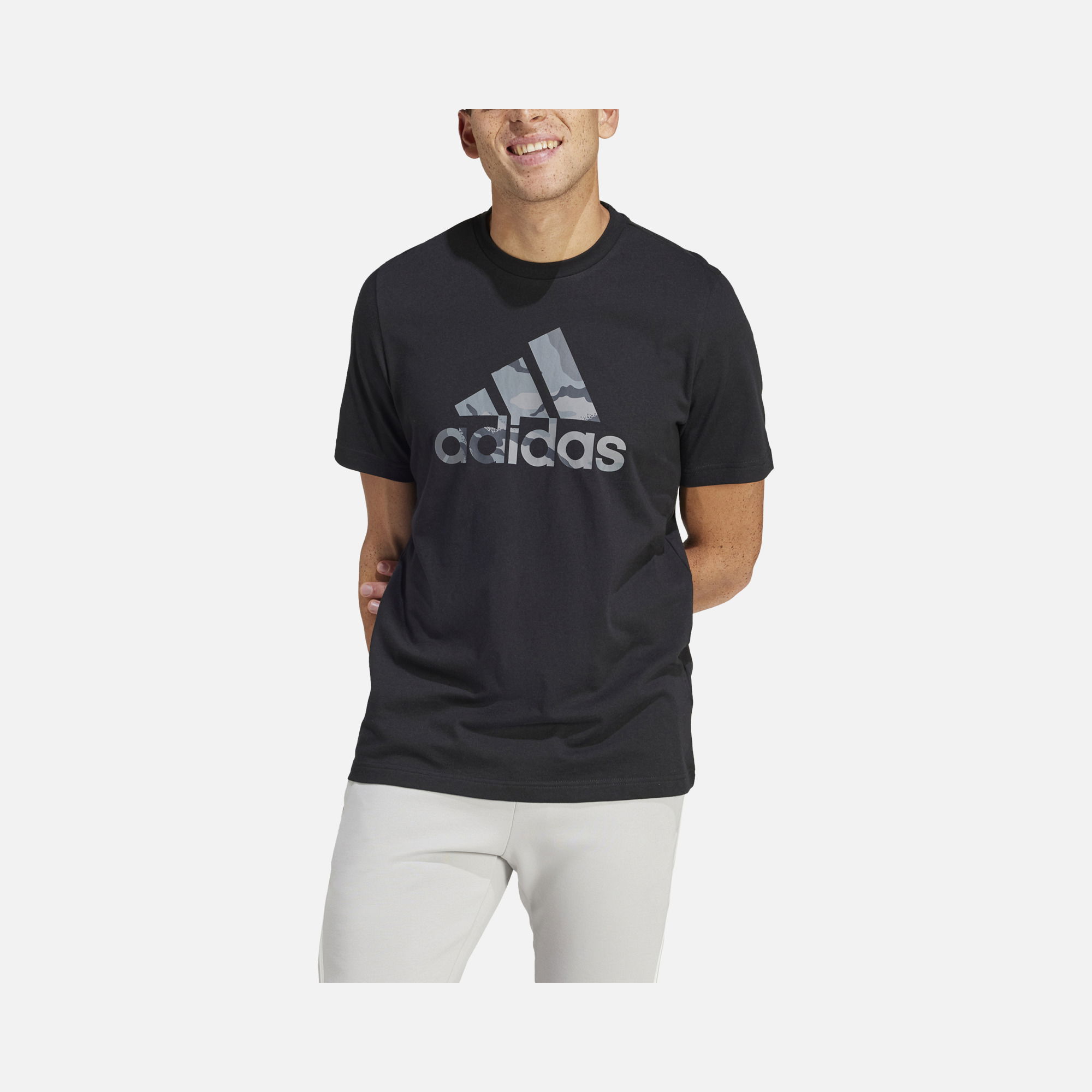 adidas Sportswear Camouflage Badge of Sport Graphic Short-Sleeve Erkek Tişört