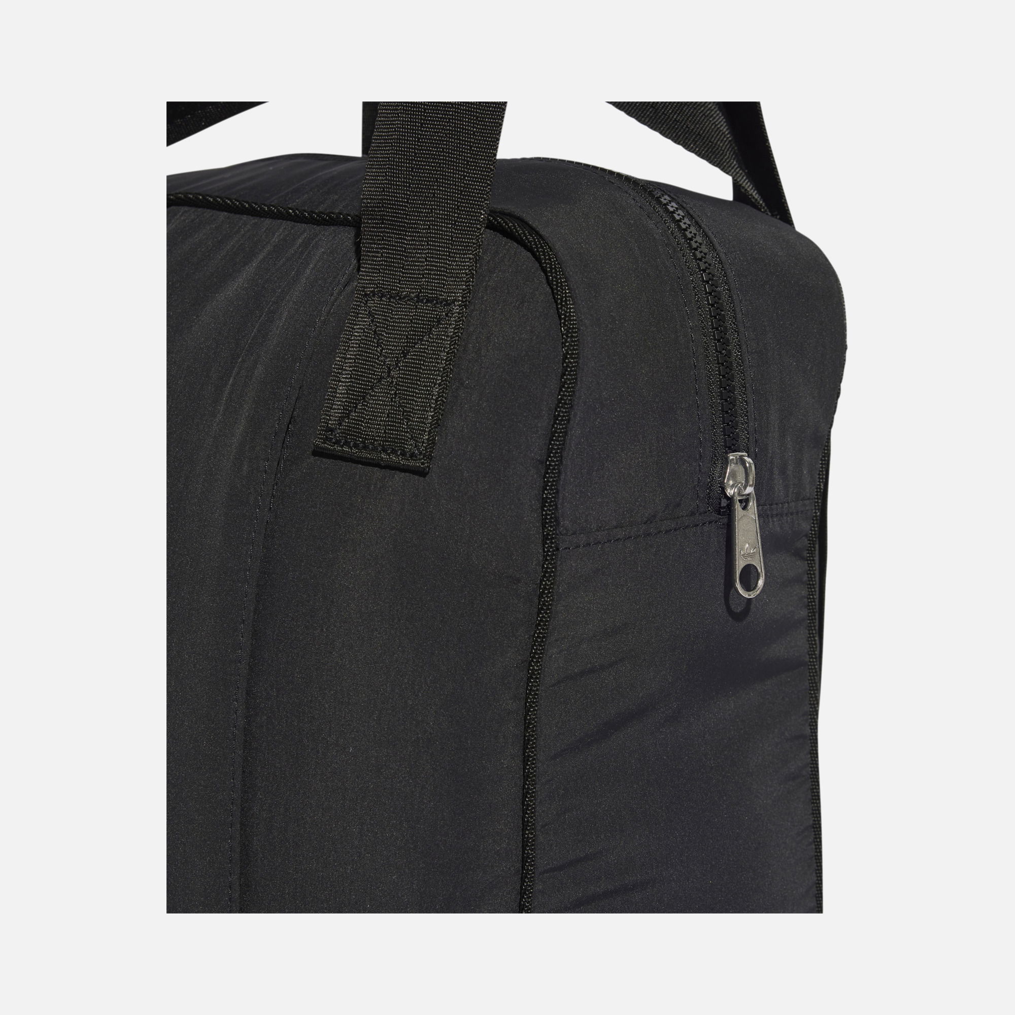 adidas Originals Embossed Trefoil Graphic (19,75 L) Functional & Compact Unisex Sırt Çantası