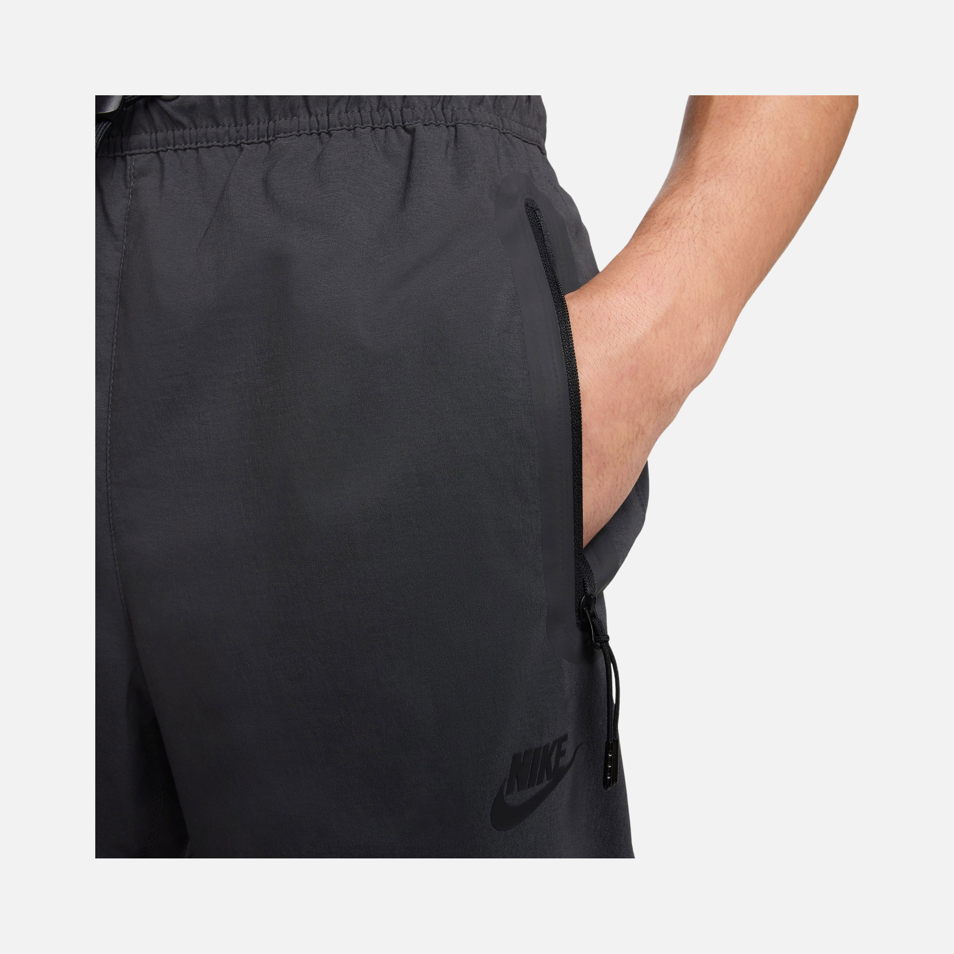 Nike Sportswear Tech Oversized Woven Erkek Eşofman Altı