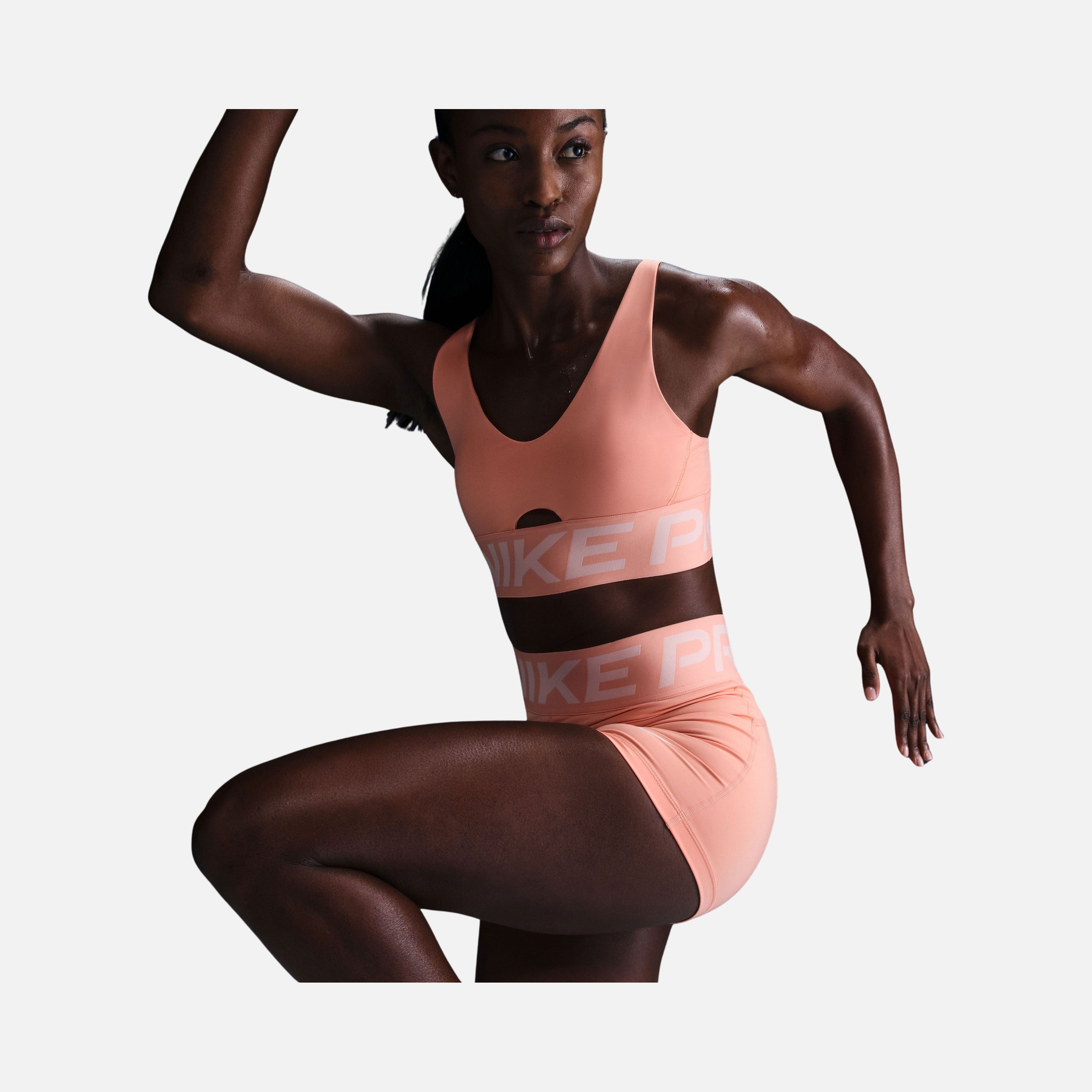 Nike Pro Indy Plunge Medium-Support Padded Training Kadın Bra