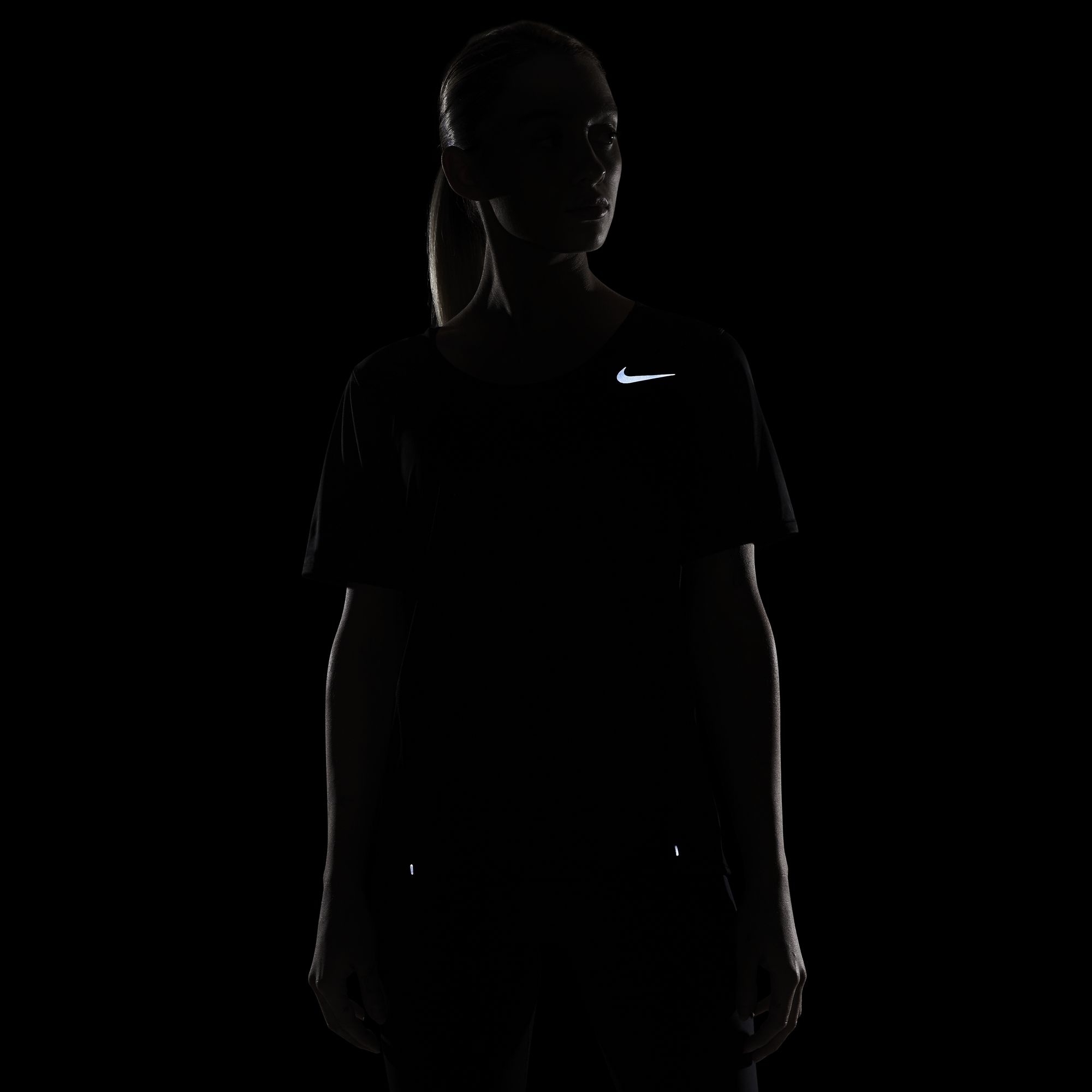 Nike City Sleek Short-Sleeve Running Top Kadın Tişört