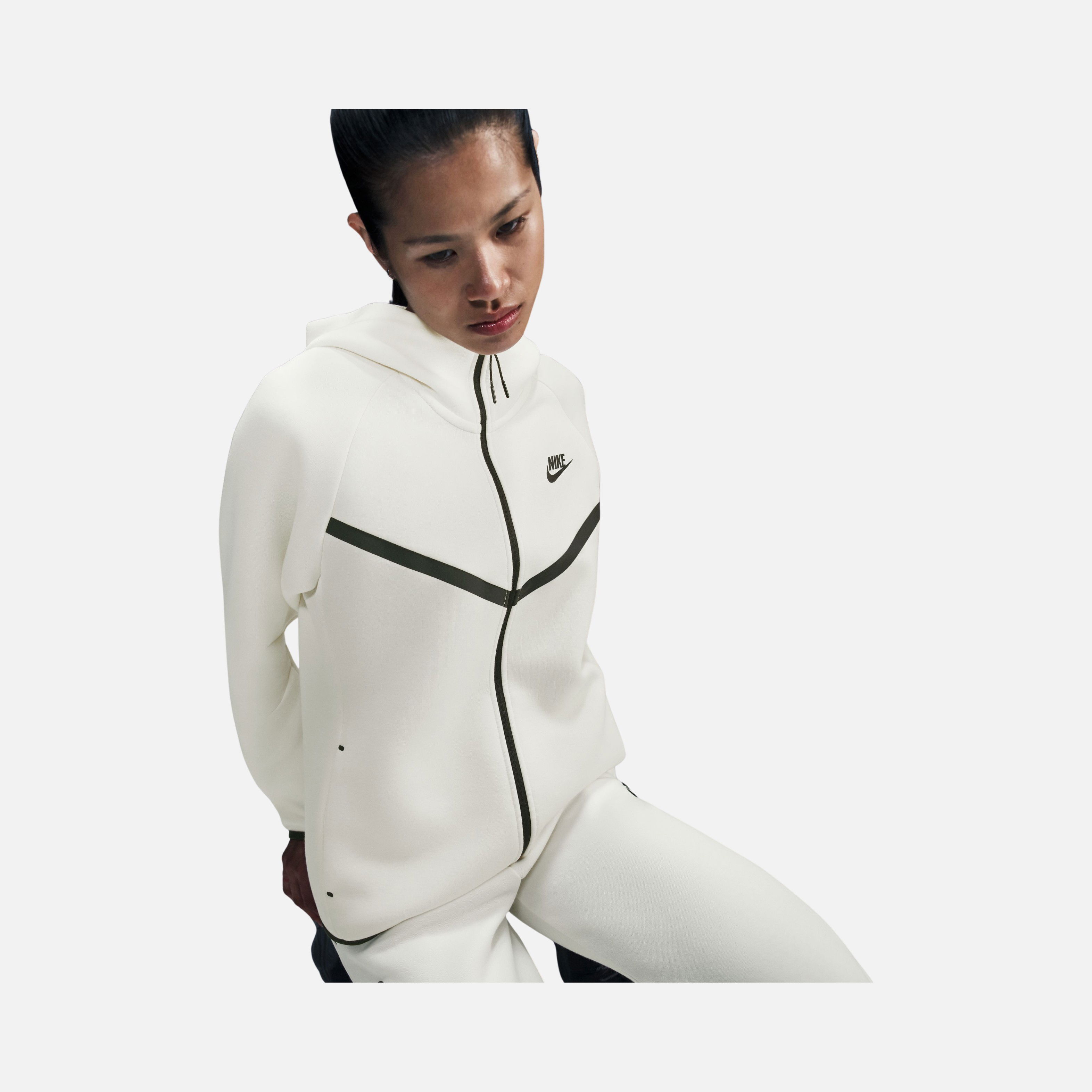 Nike Sportswear Tech Fleece Windrunner Full-Zip Hooded SS25 Kadın Sweatshirt